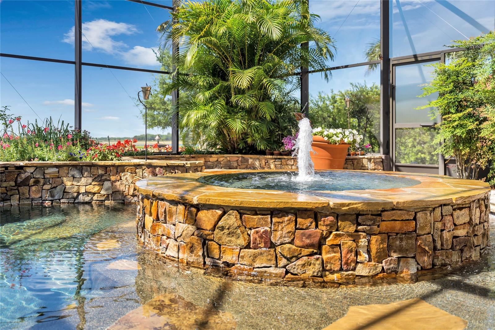 SUNSET POINTE - Residential