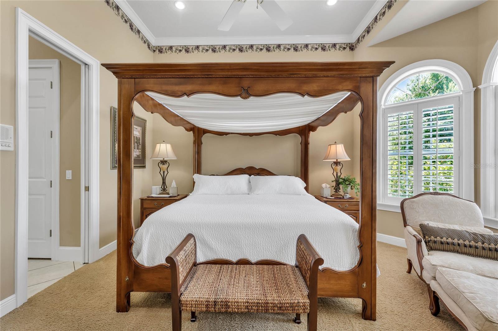 SUNSET POINTE - Residential