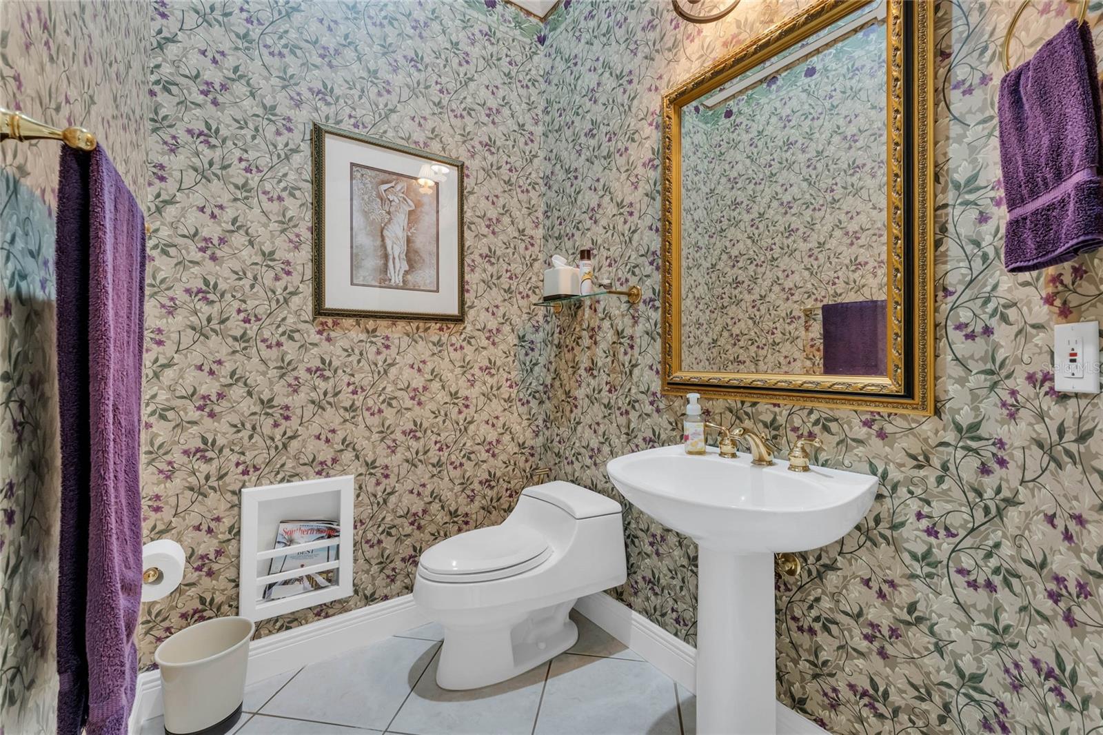 SUNSET POINTE - Residential