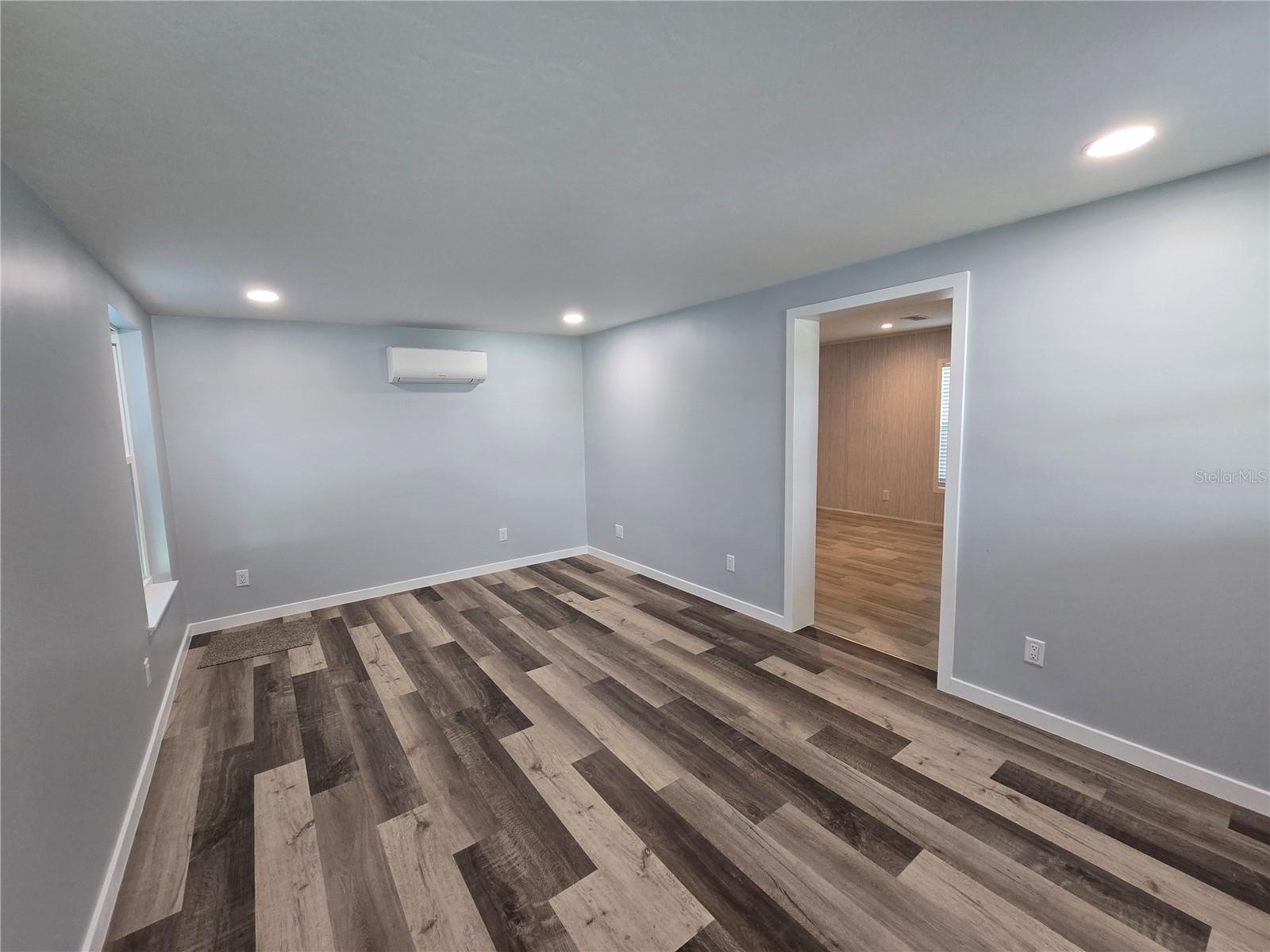 1359 IBIS DRIVE