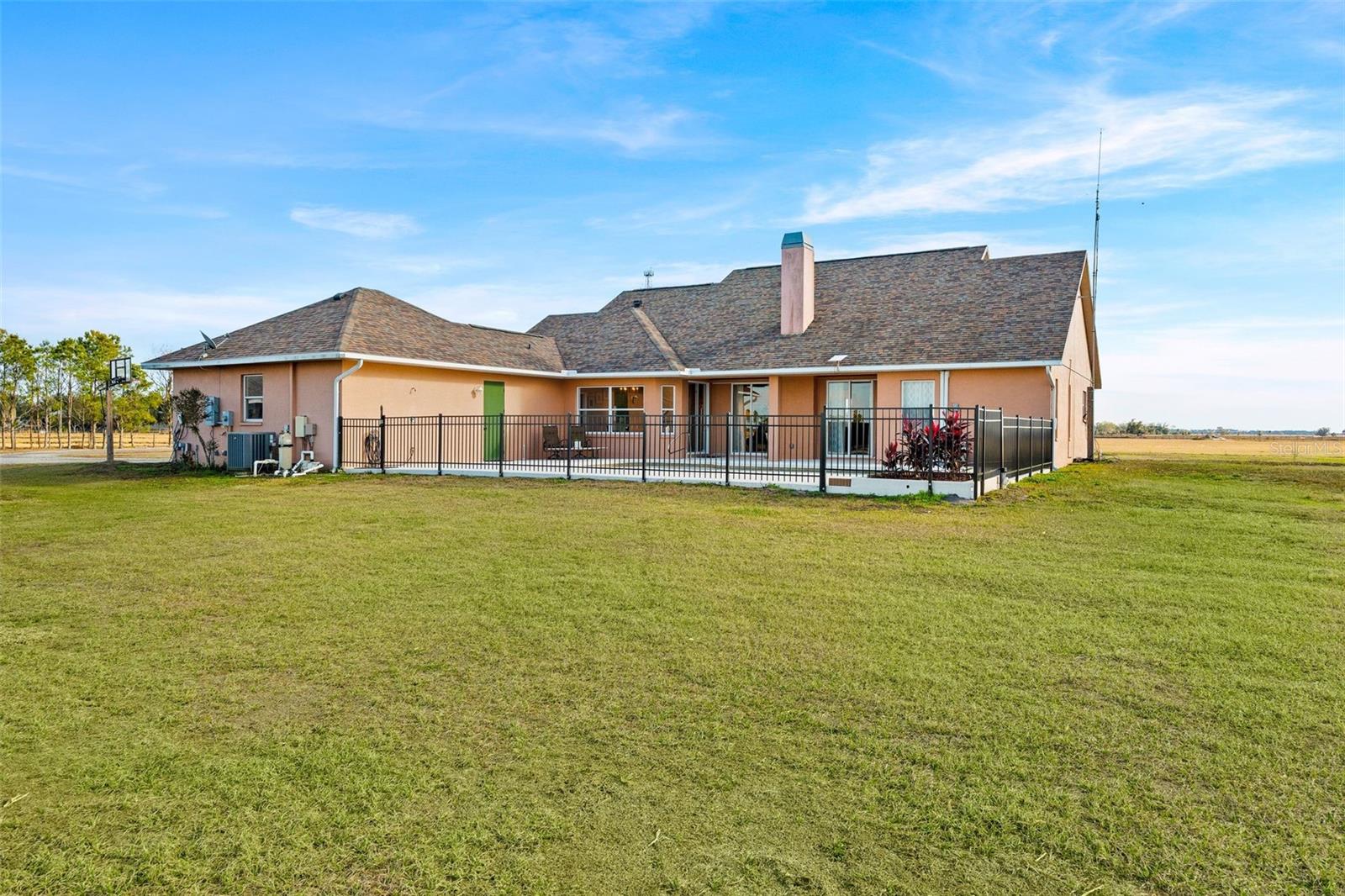 ACREAGE - Residential