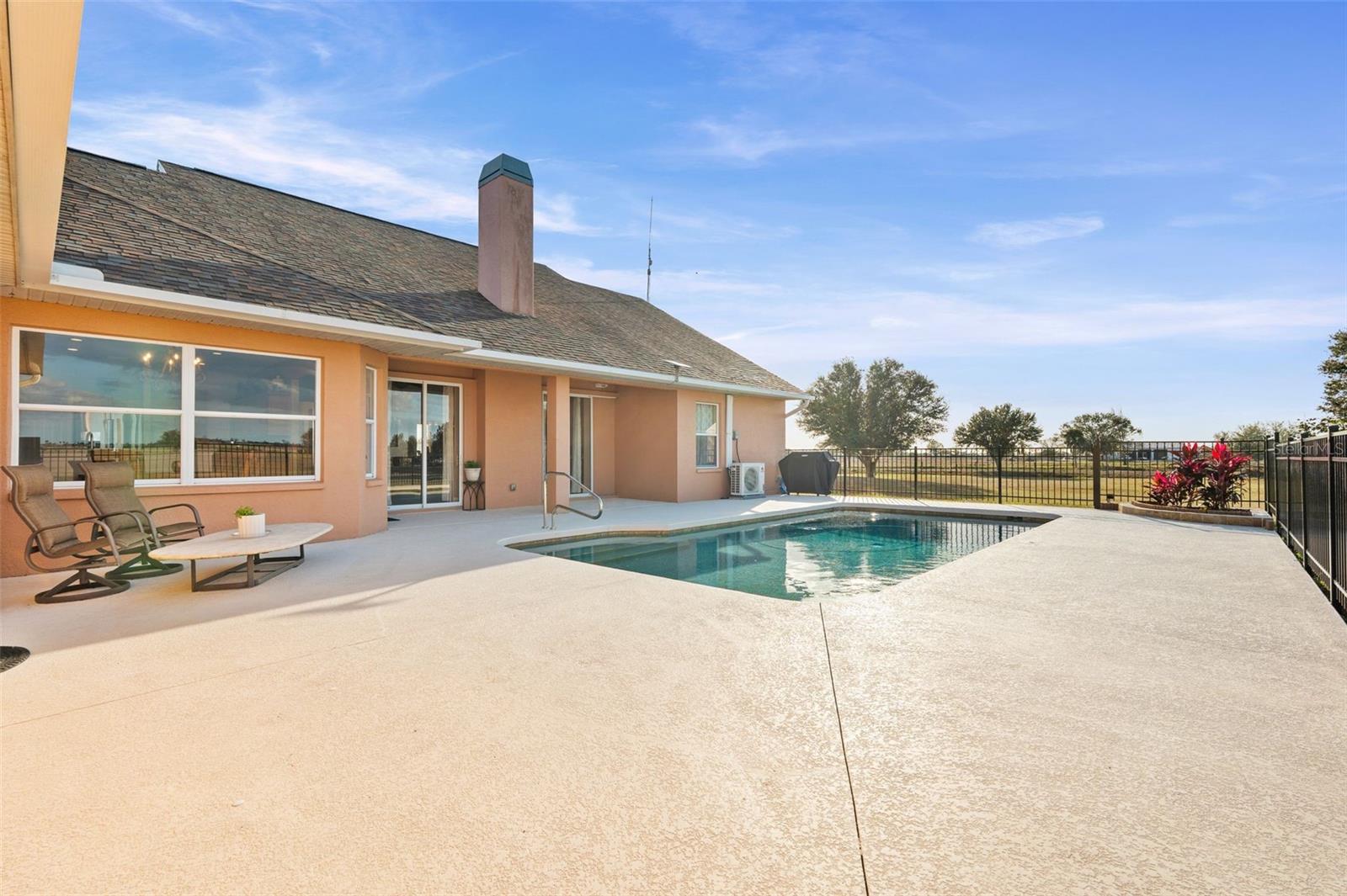 ACREAGE - Residential