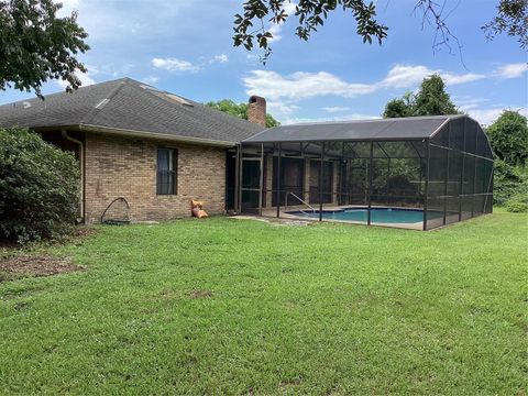 A home in DEBARY