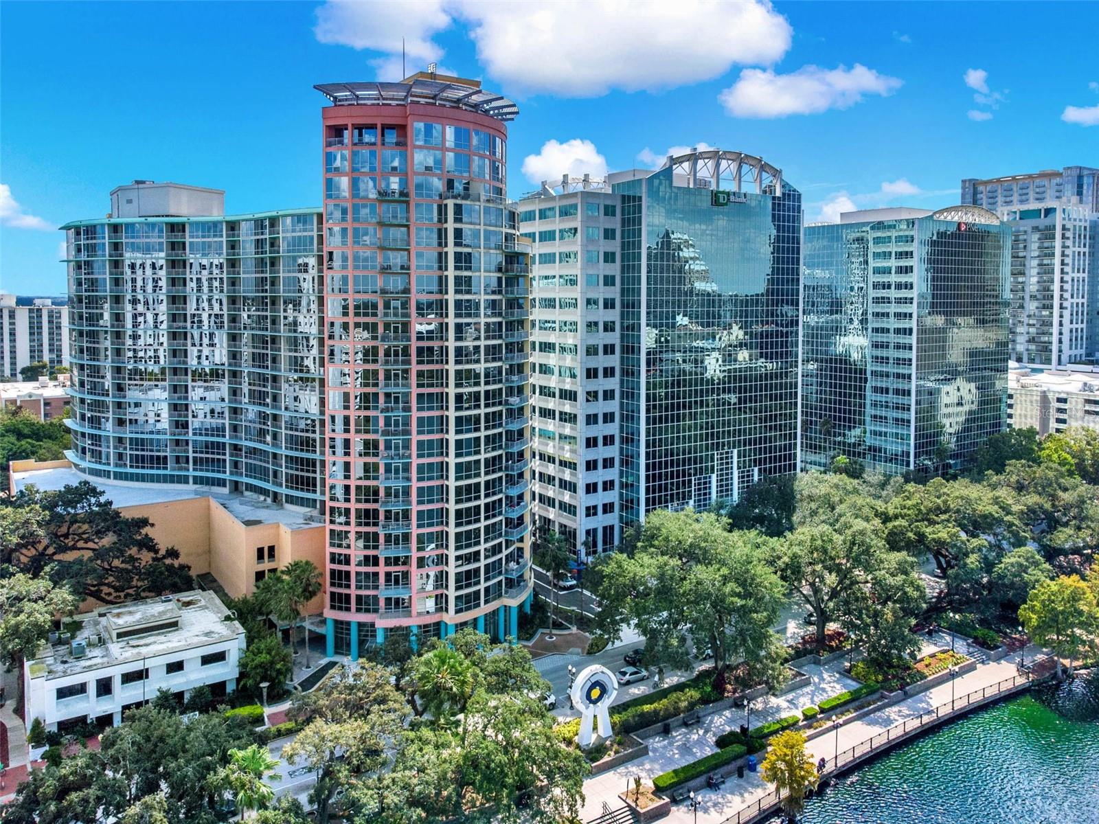 WAVERLY/LK EOLA - Residential