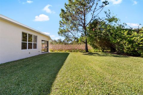 A home in PALMETTO