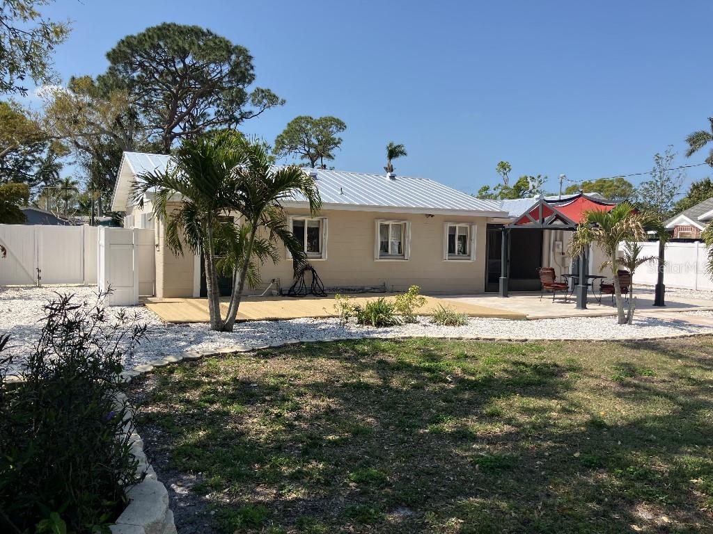 KENILWORTH - Residential