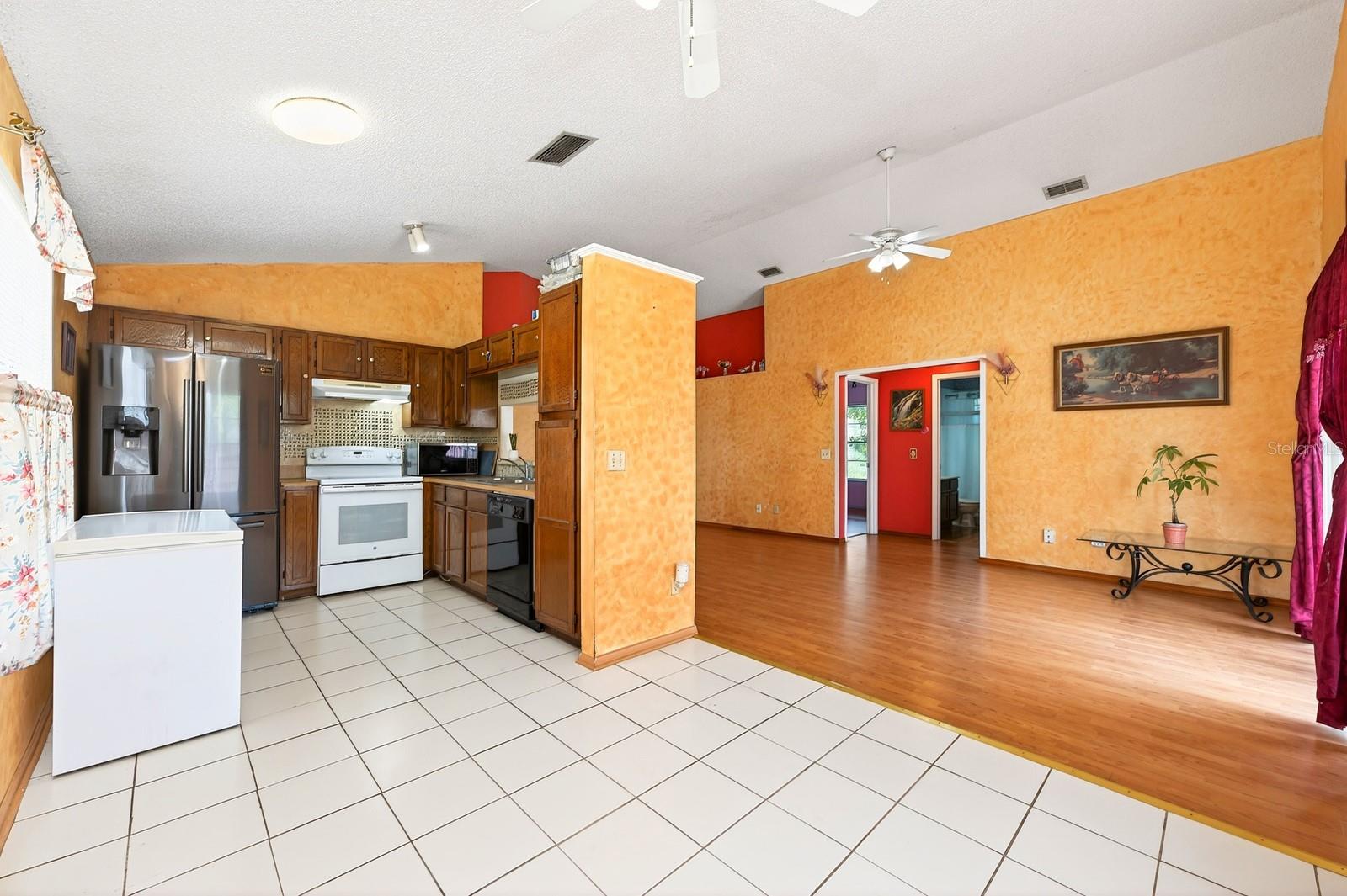 1950 SHEELER OAKS DRIVE