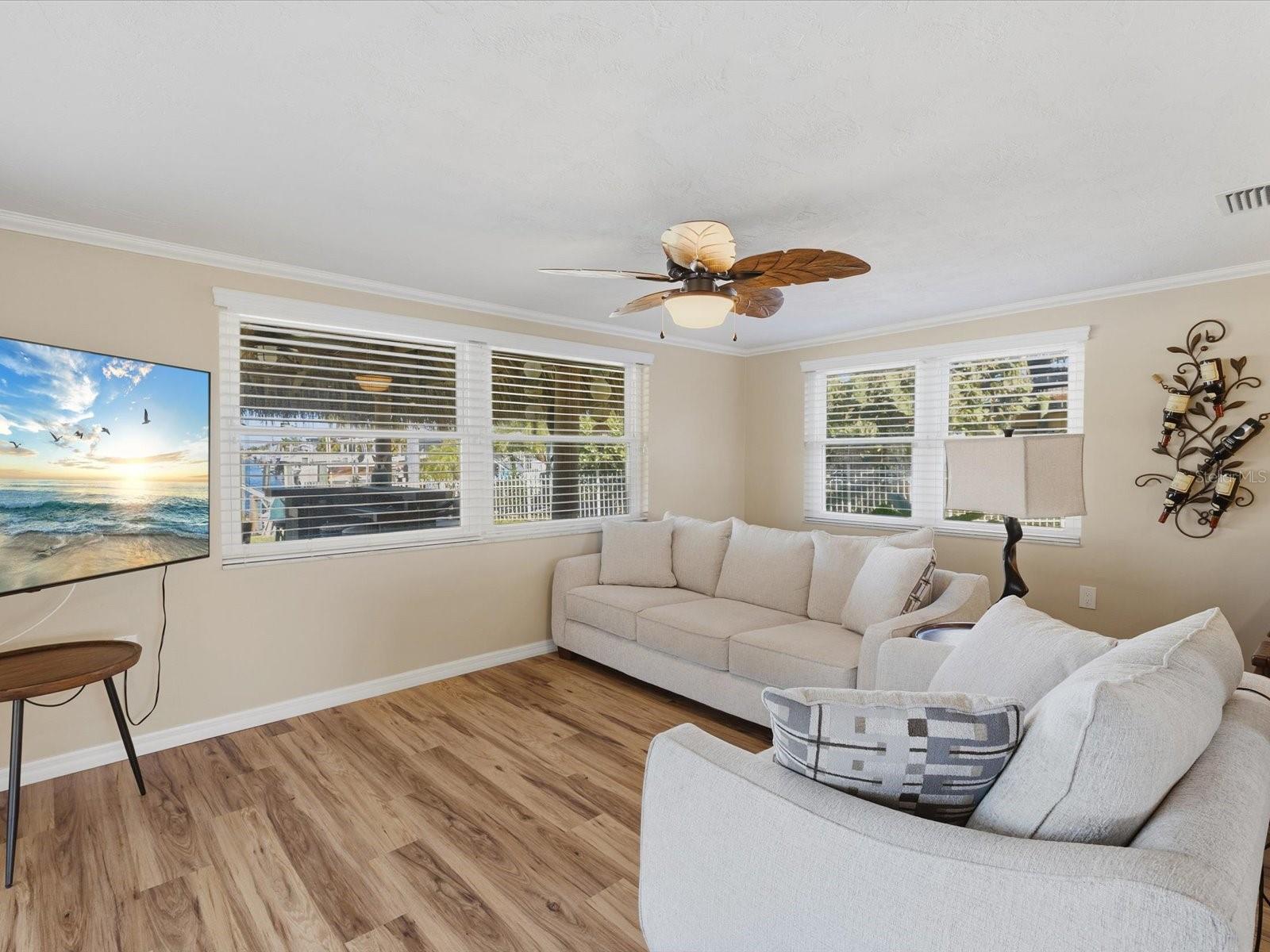 FLOR A MAR - Residential