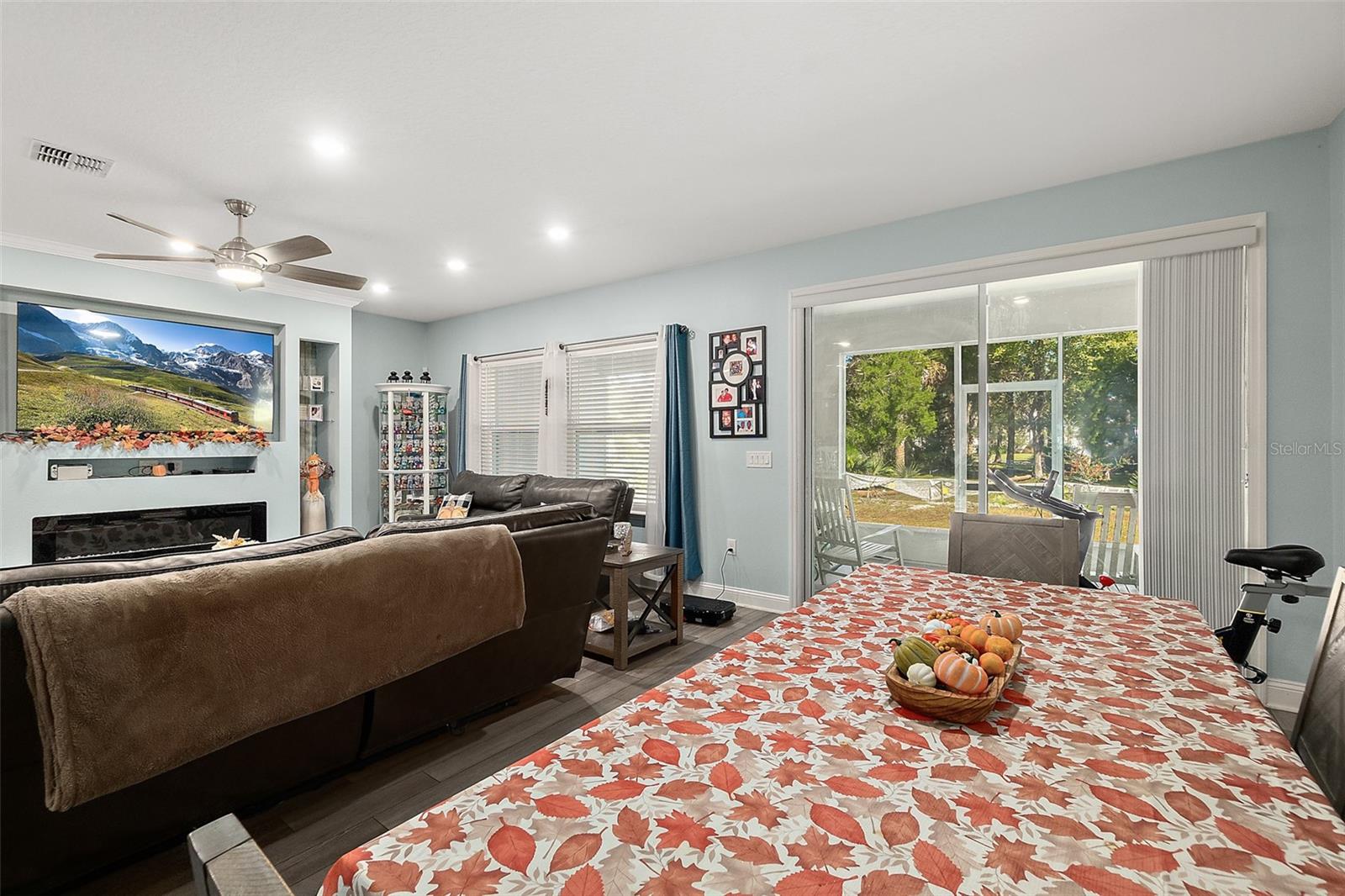 QUAIL HOLLOW - Residential