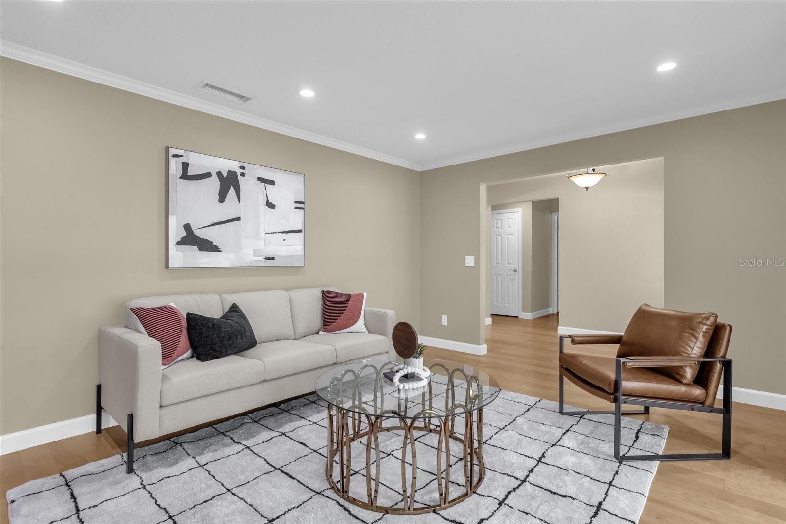 230 W SPRING LAKE DRIVE