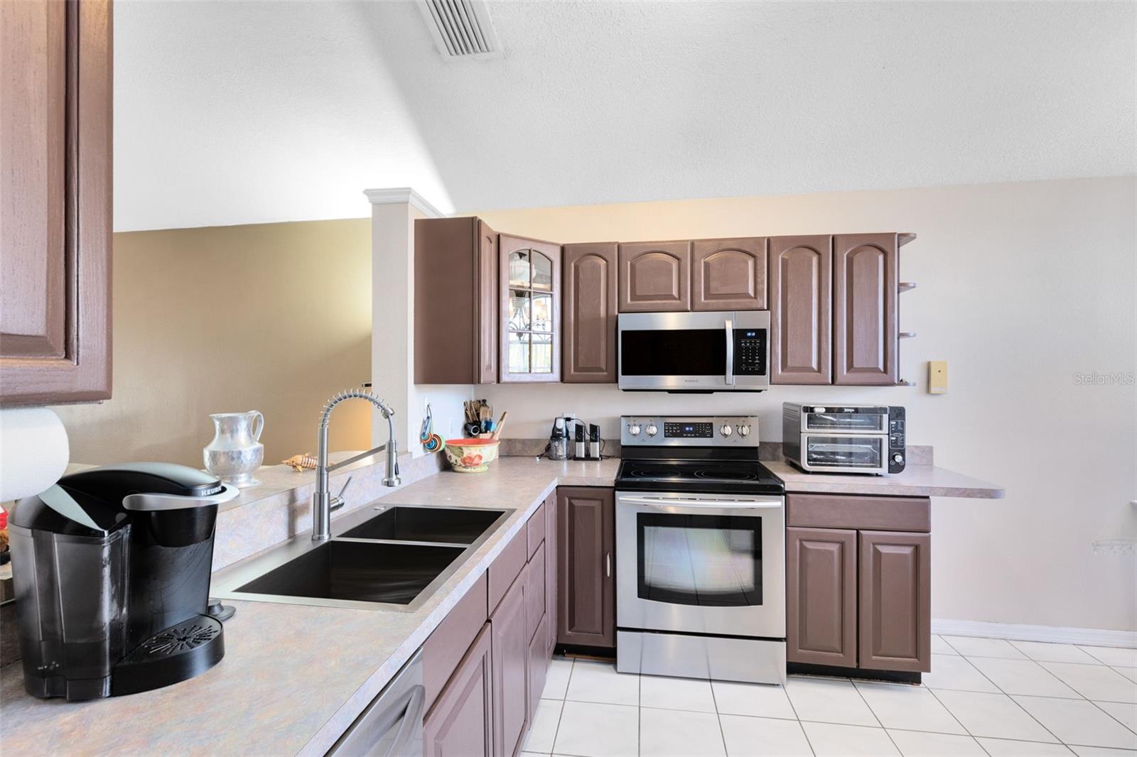 SHELBY PLACE - Residential