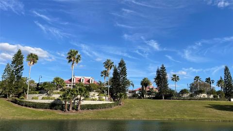 A home in AUBURNDALE