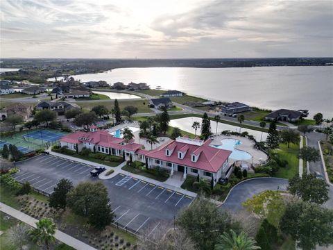 A home in AUBURNDALE