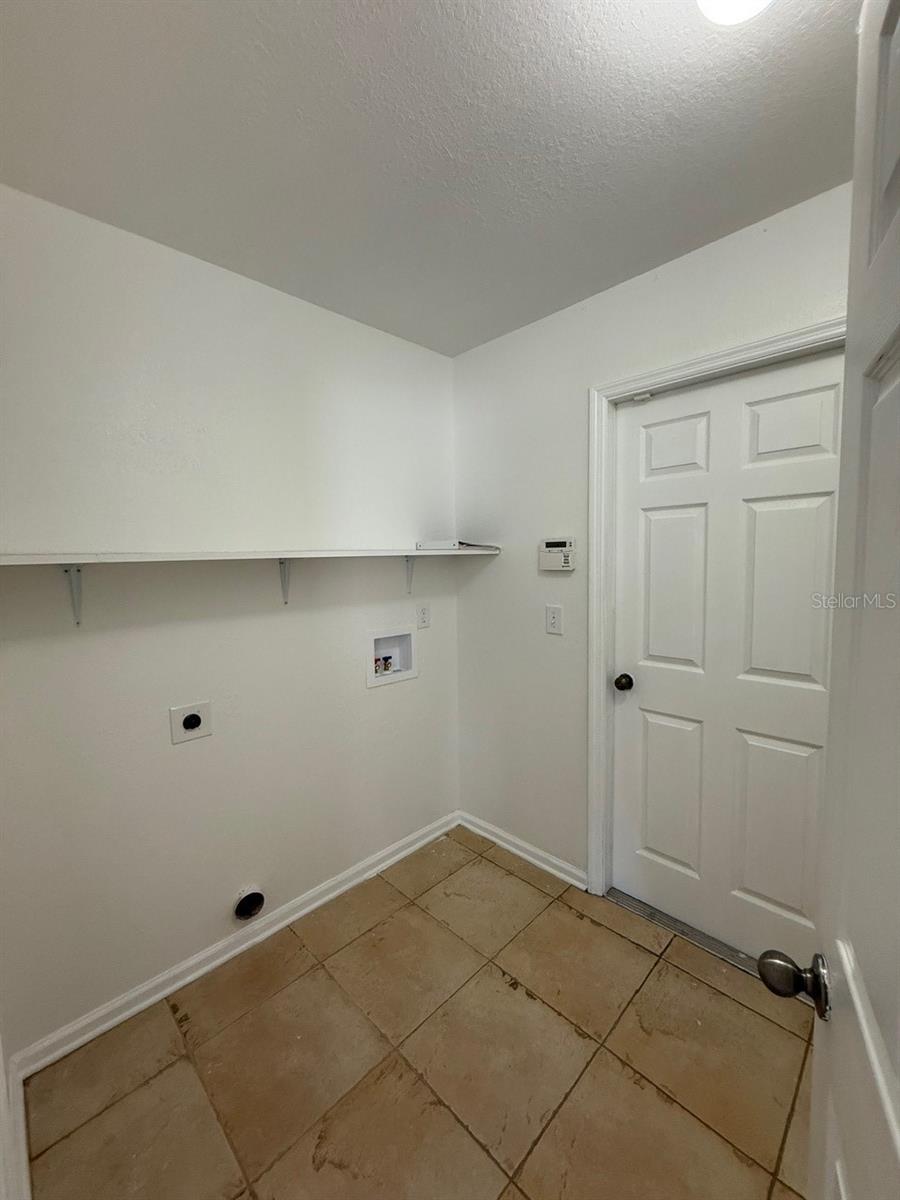 MEADOWS AT HEATH BROOK PH 01 - Residential Lease