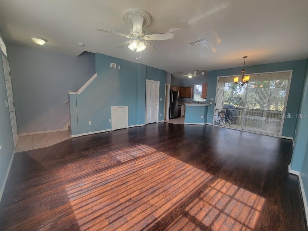 10934 BLACK SWAN COURT