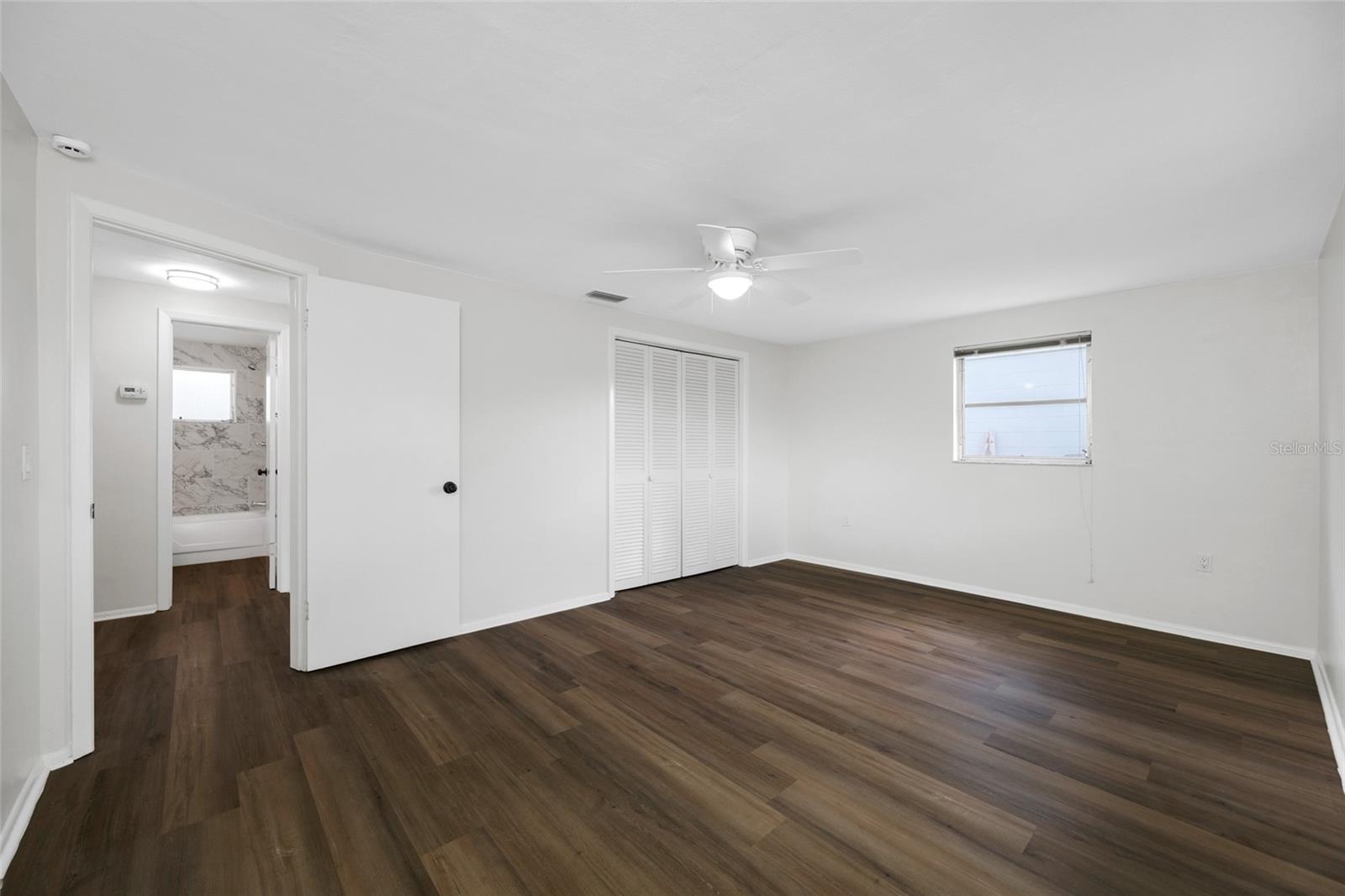 COLONIAL HILLS - Residential