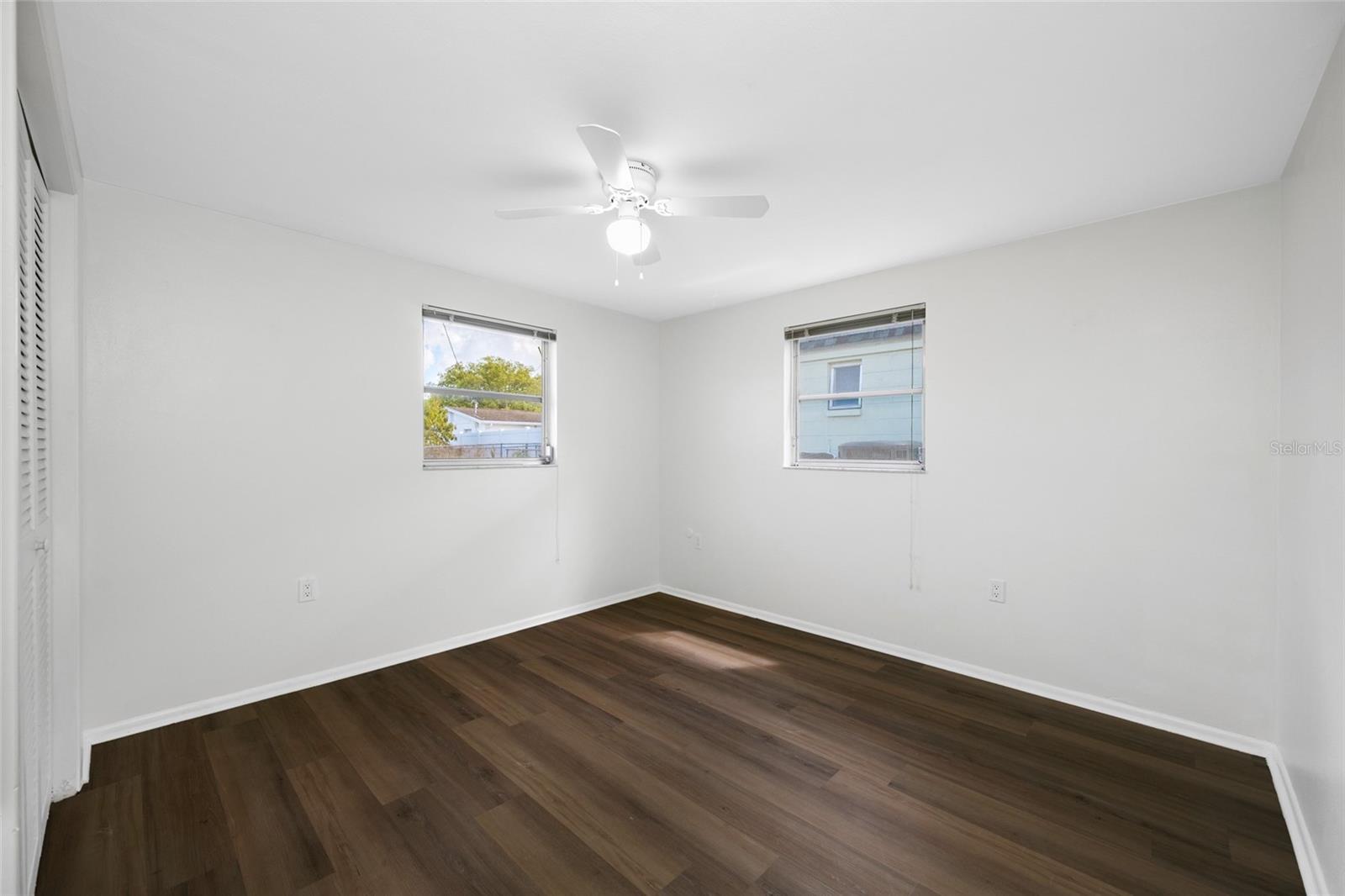 COLONIAL HILLS - Residential