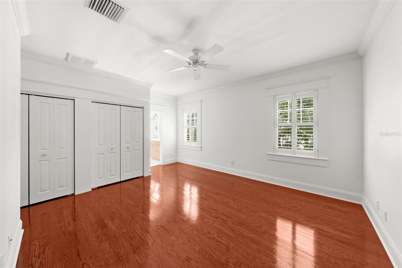 NEW SUBURB BEAUTIFUL - Residential