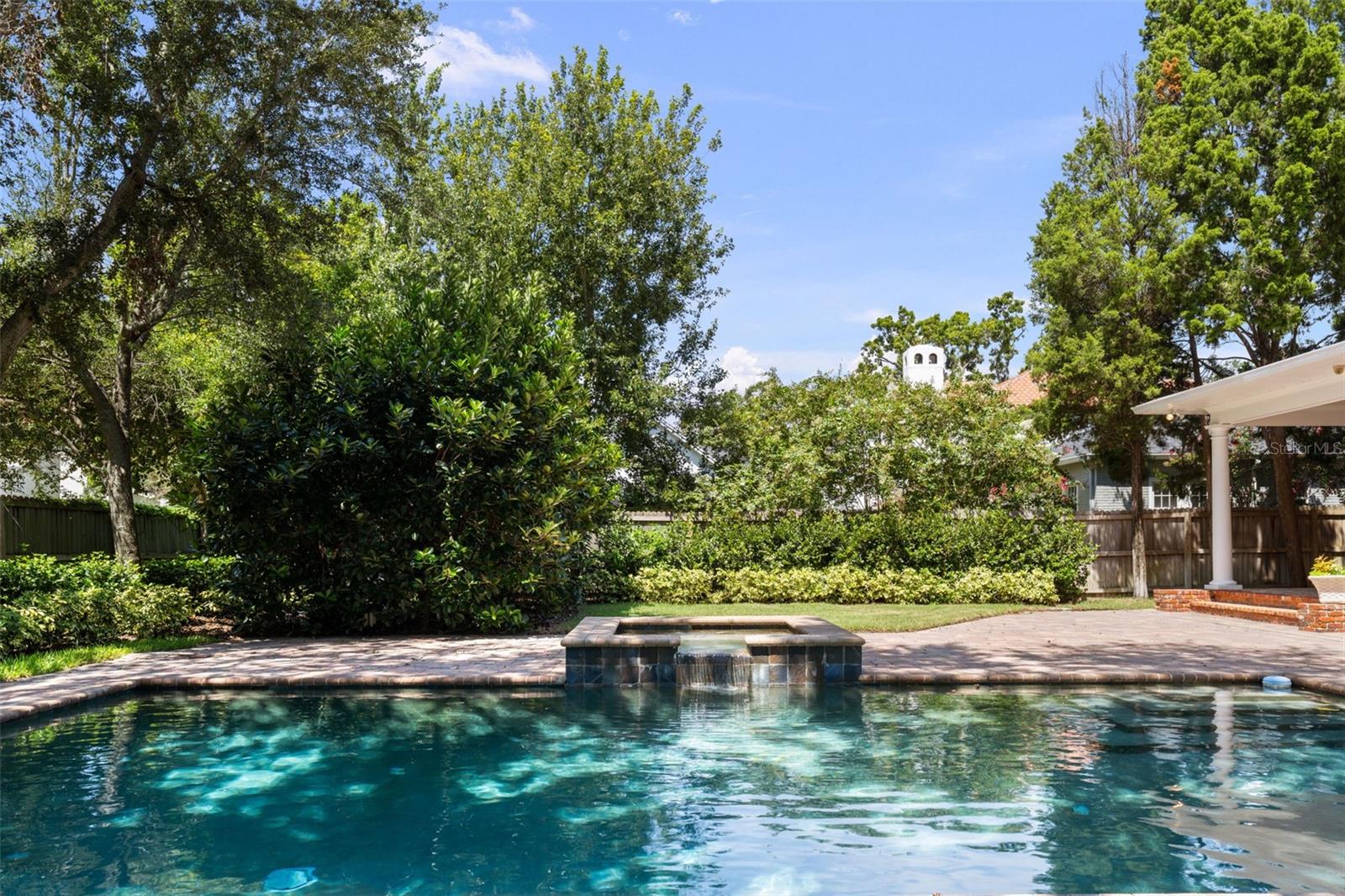 NEW SUBURB BEAUTIFUL - Residential