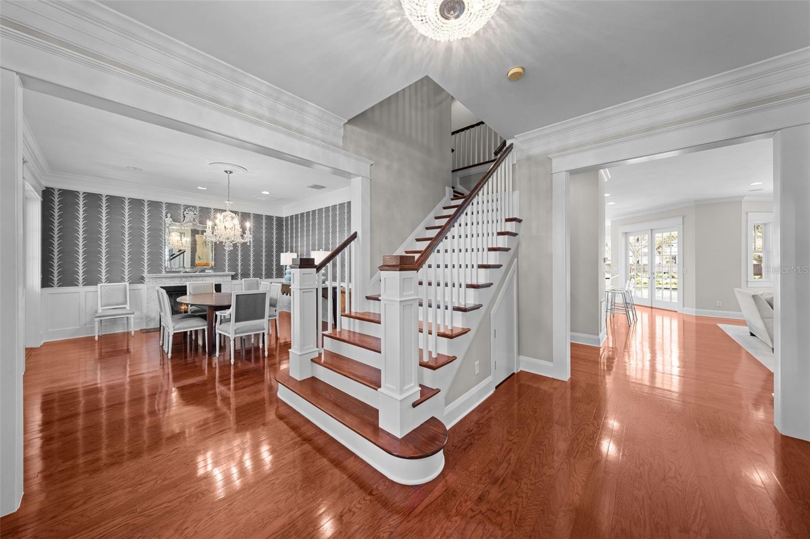 2442 W PROSPECT ROAD