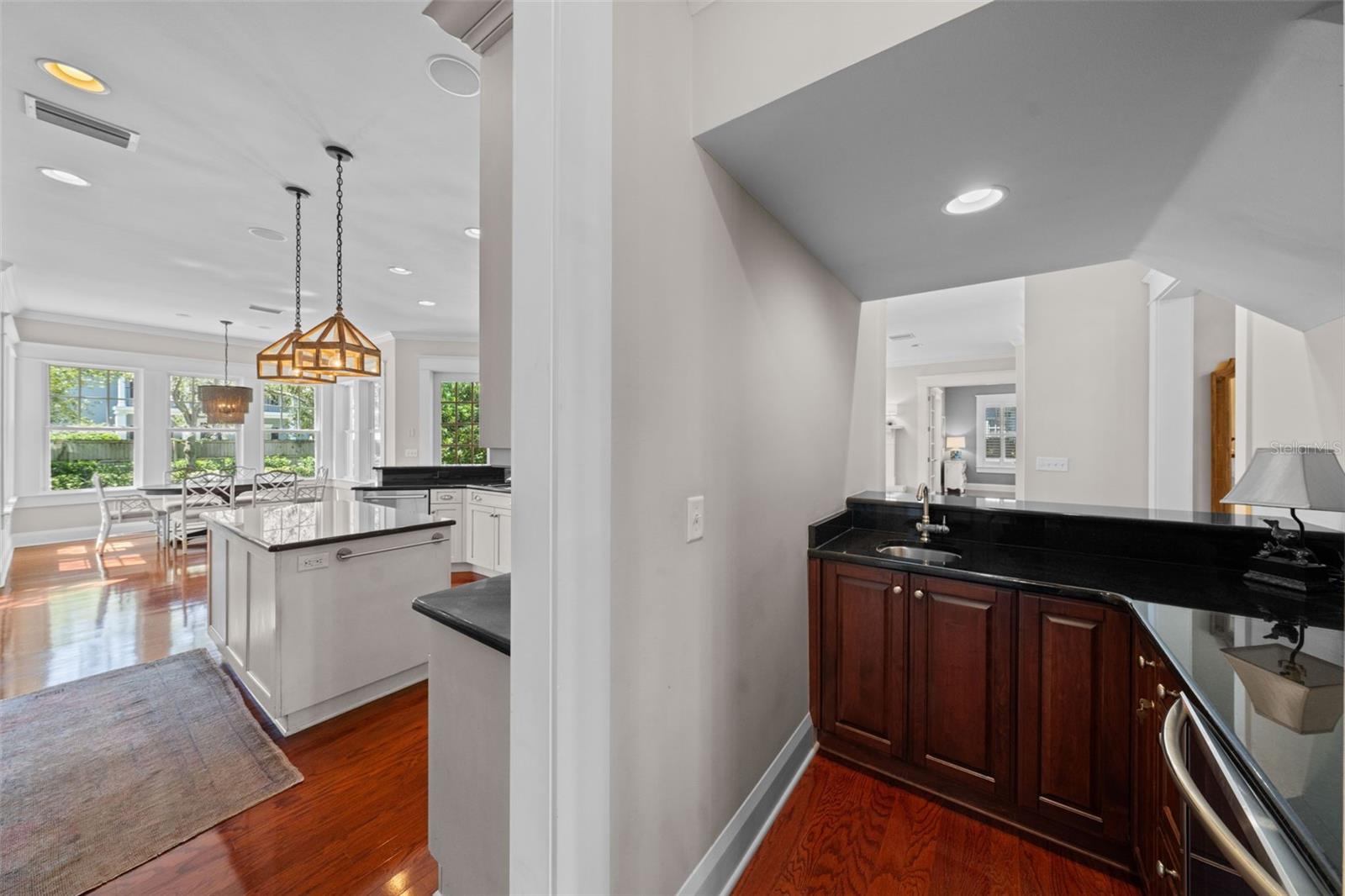 NEW SUBURB BEAUTIFUL - Residential