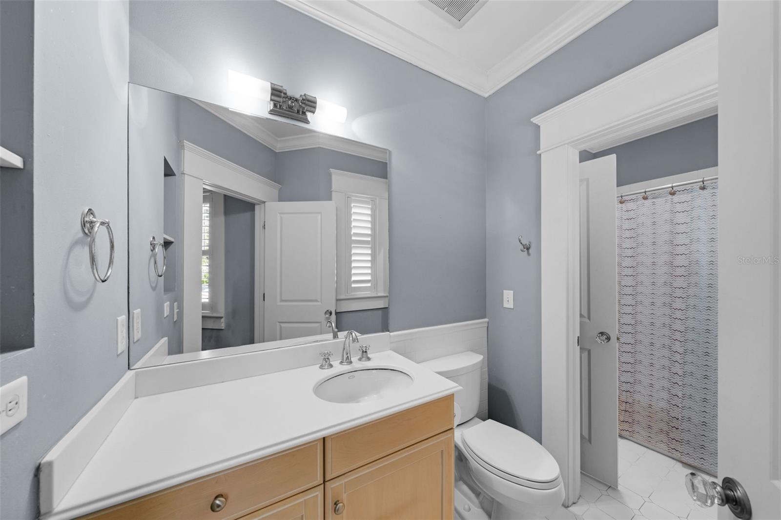 NEW SUBURB BEAUTIFUL - Residential