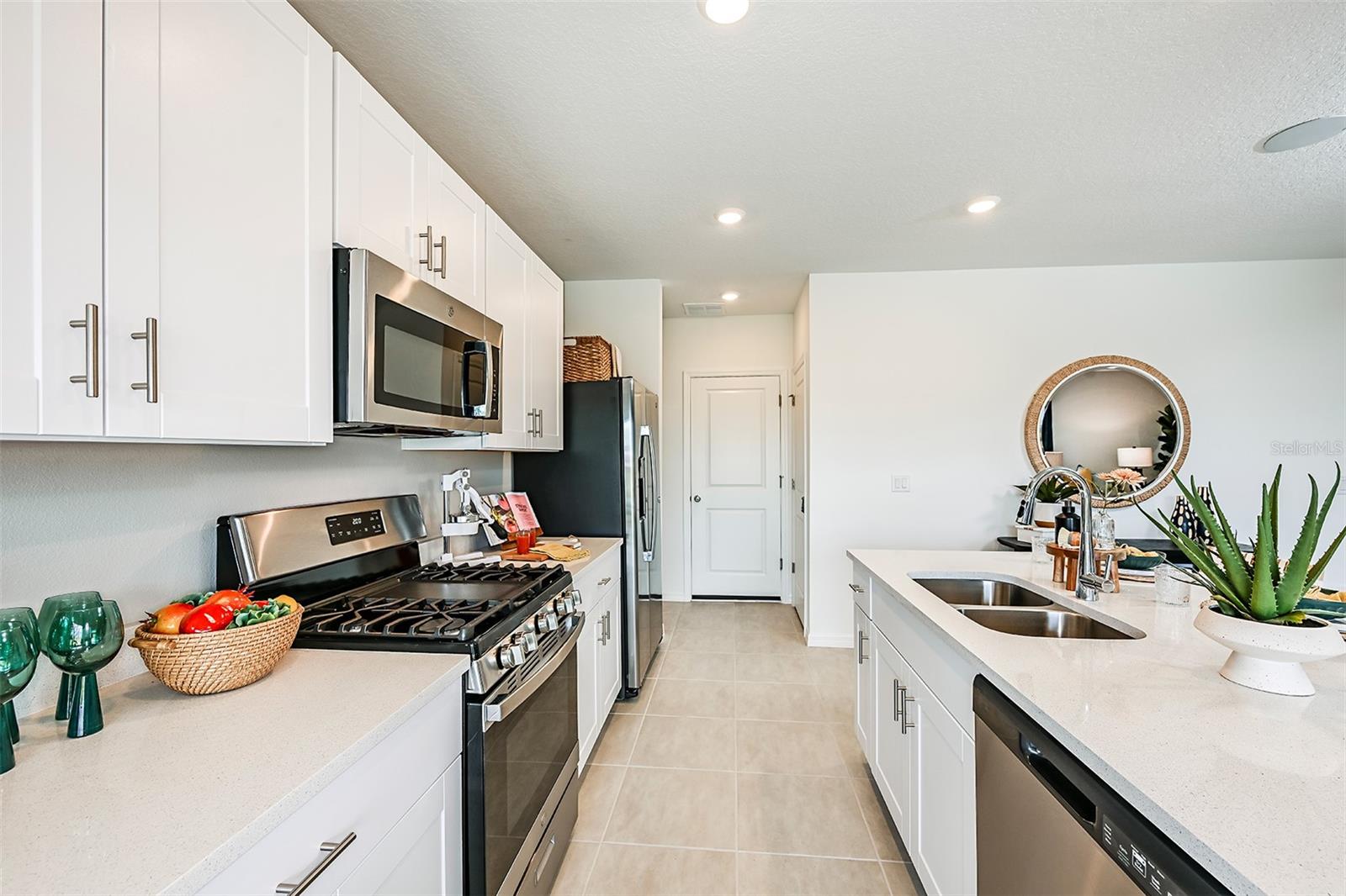 WATERSTONE - Residential