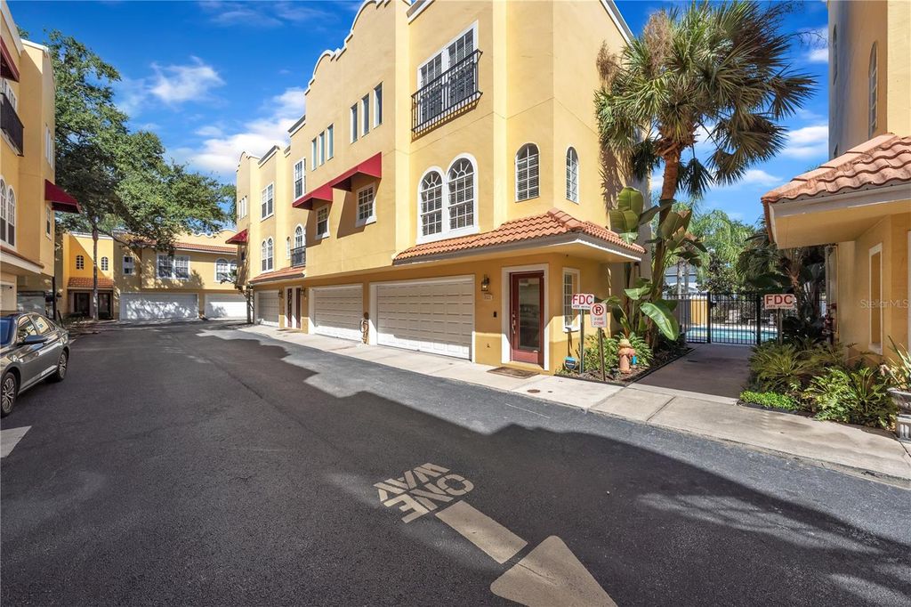 Photo of 3321 Las Campos Place, Tampa, FL 33611 (MLS # TB8429900)