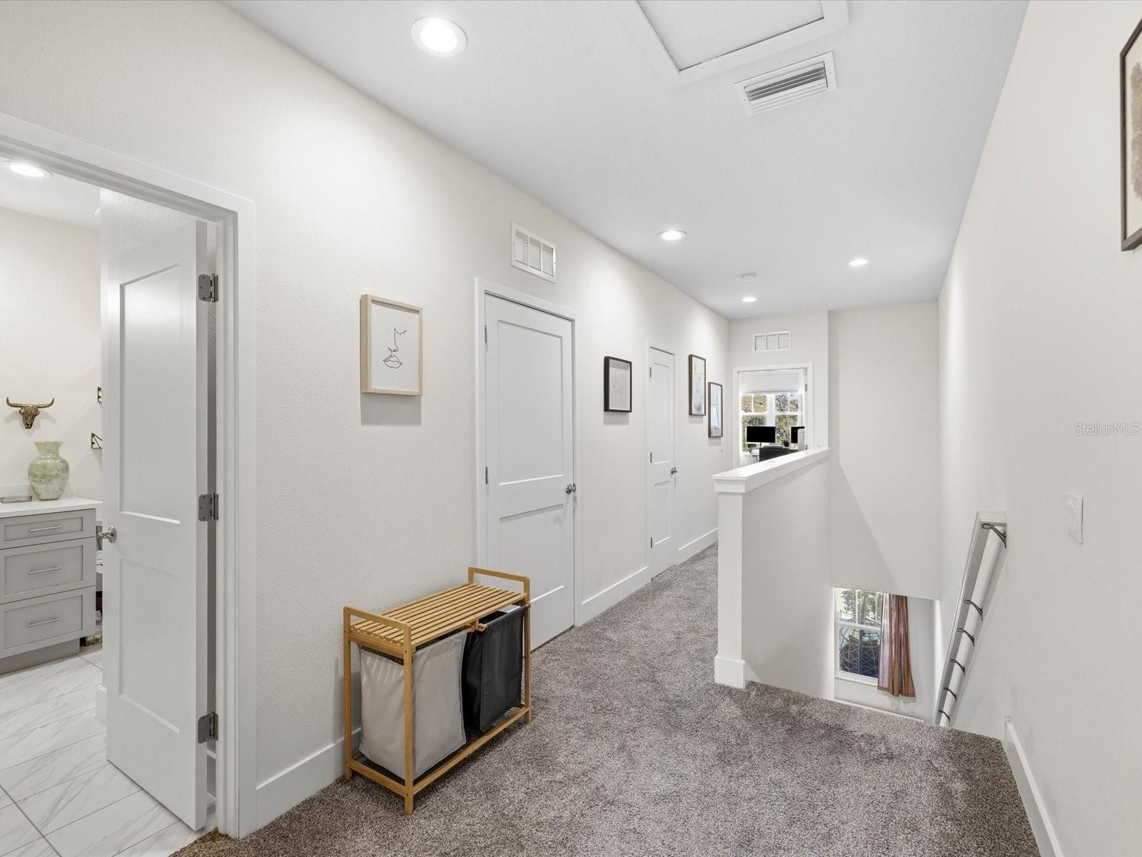 TOWNHOMES AT HIGHLAND CROSSING - Residential