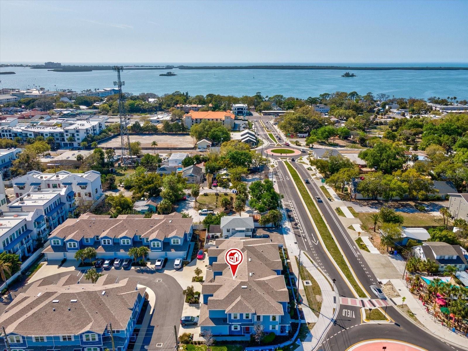 TOWNHOMES AT HIGHLAND CROSSING - Residential