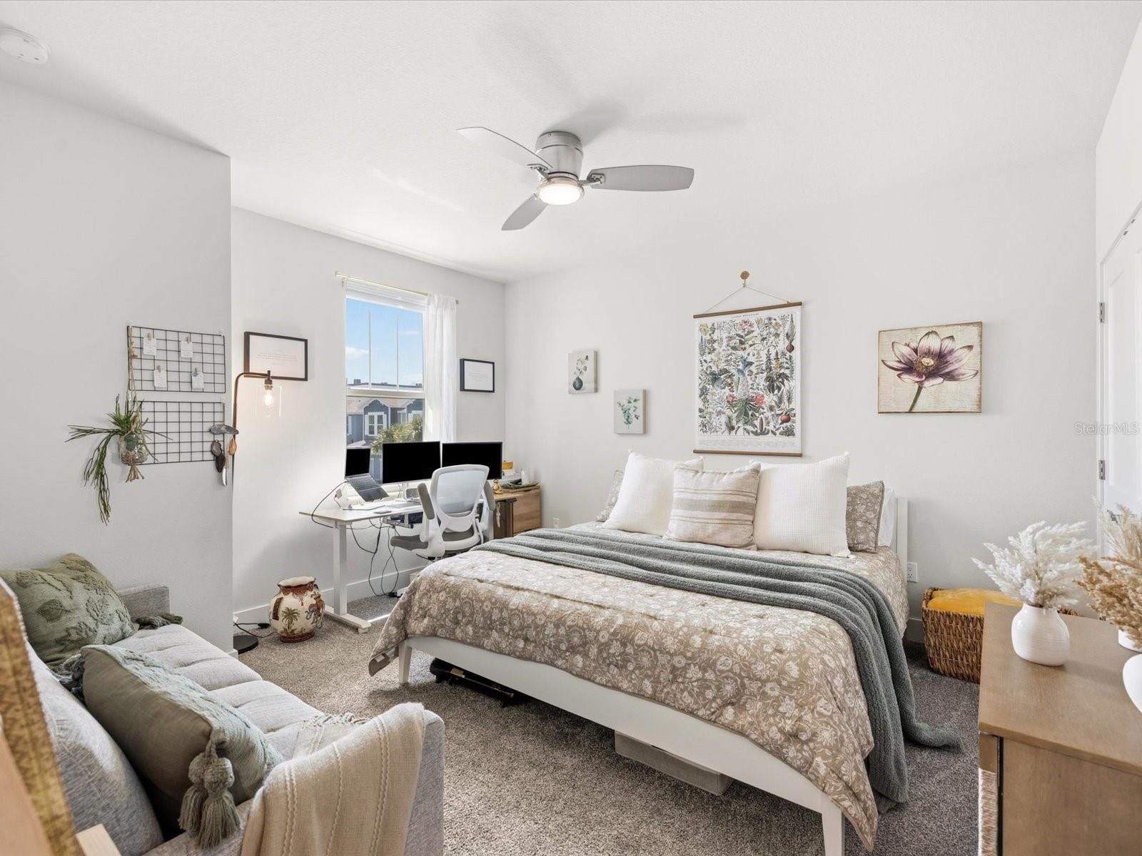 TOWNHOMES AT HIGHLAND CROSSING - Residential