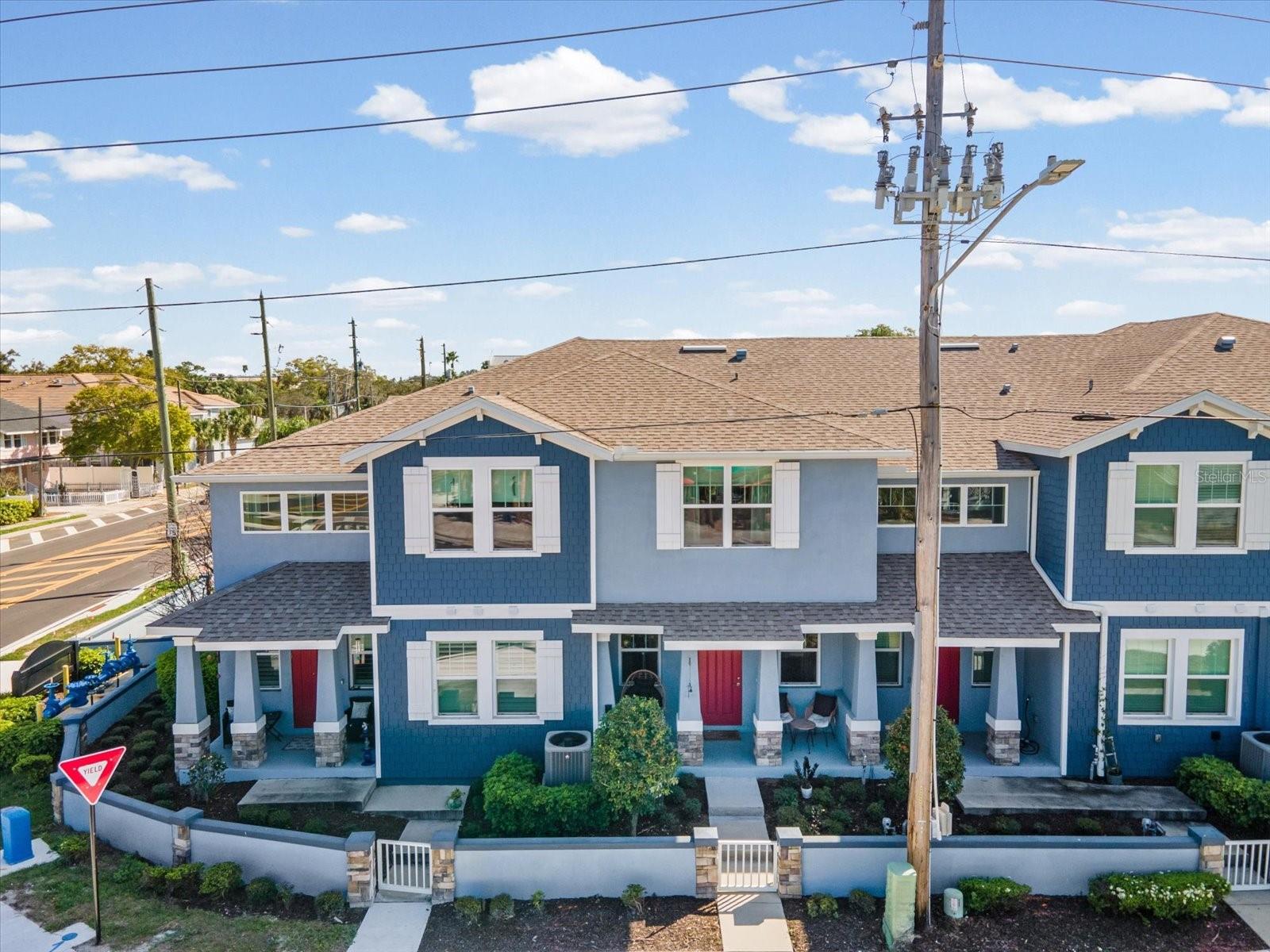 TOWNHOMES AT HIGHLAND CROSSING - Residential