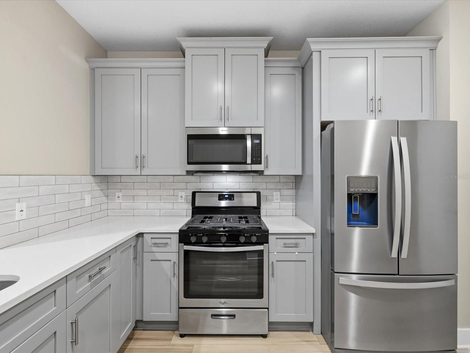 TOWNHOMES AT HIGHLAND CROSSING - Residential