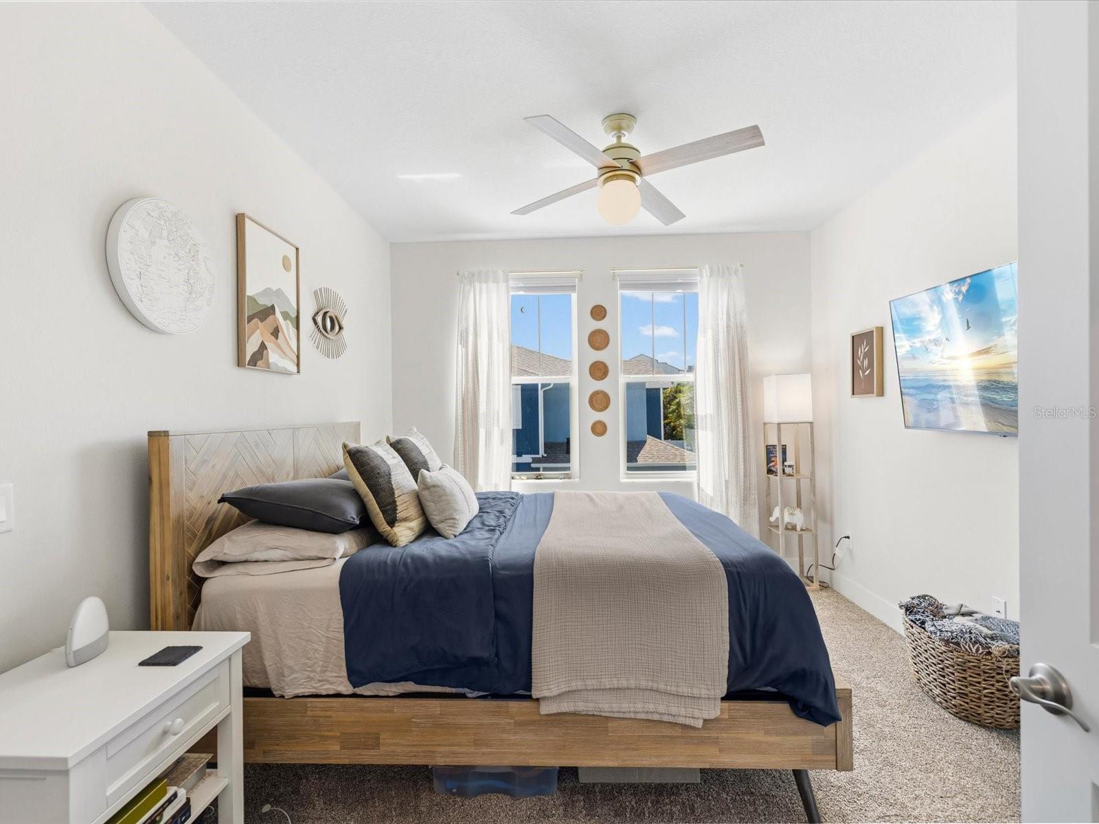 TOWNHOMES AT HIGHLAND CROSSING - Residential