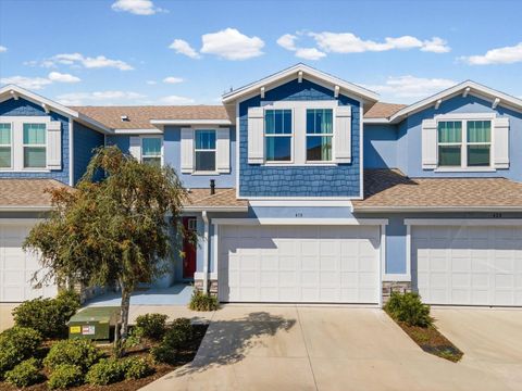 Photo of 418 Finn Way, Dunedin, FL 34698 (MLS # TB8485113)