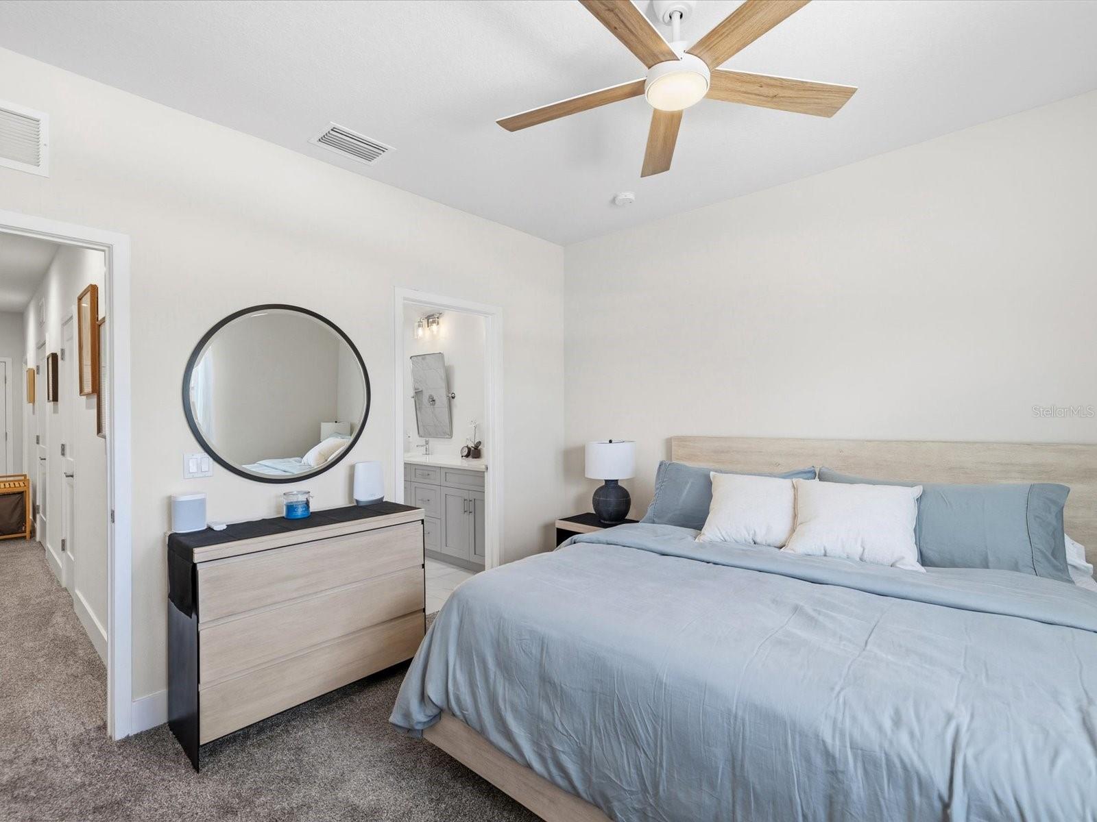 TOWNHOMES AT HIGHLAND CROSSING - Residential