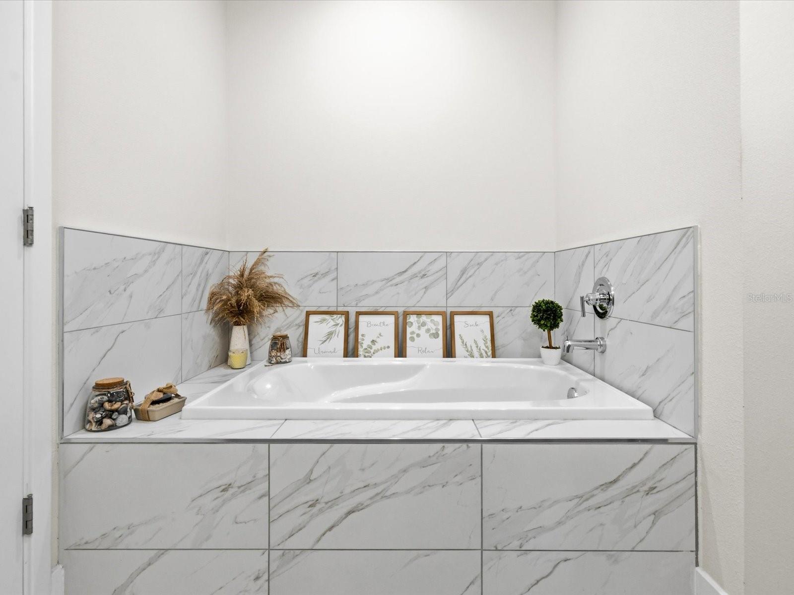 TOWNHOMES AT HIGHLAND CROSSING - Residential