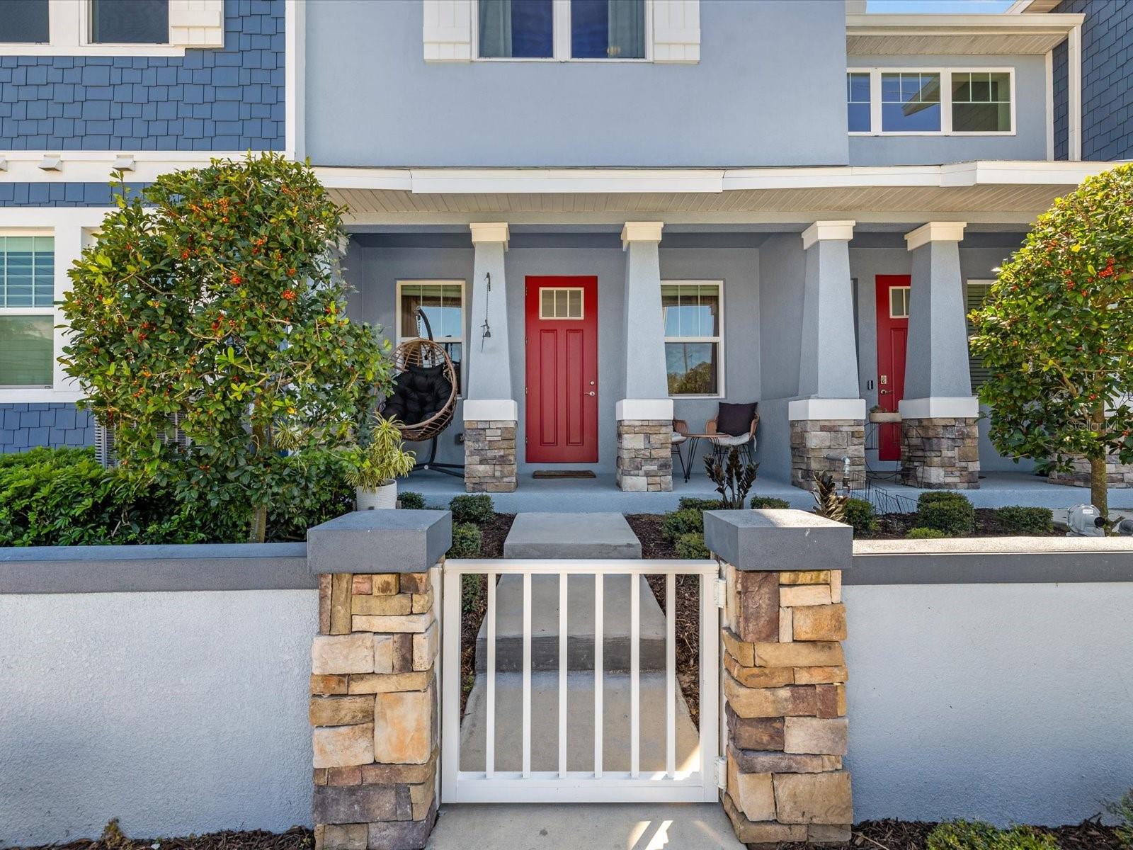 TOWNHOMES AT HIGHLAND CROSSING - Residential