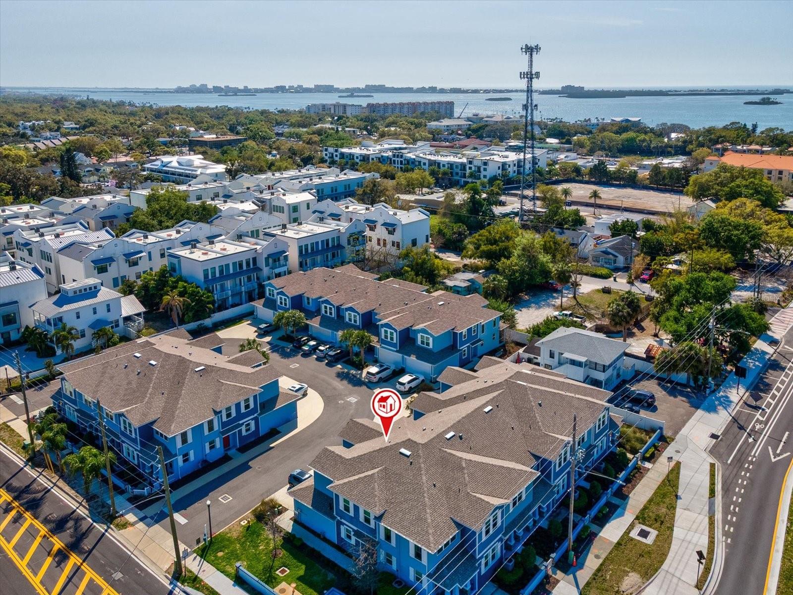TOWNHOMES AT HIGHLAND CROSSING - Residential