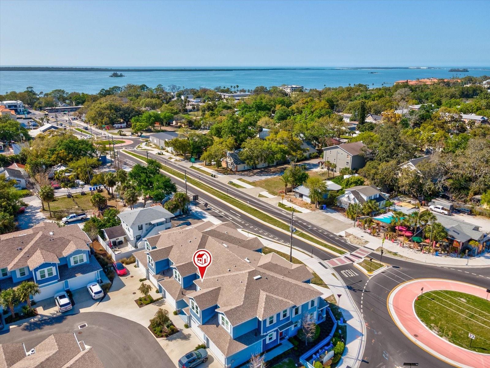 TOWNHOMES AT HIGHLAND CROSSING - Residential