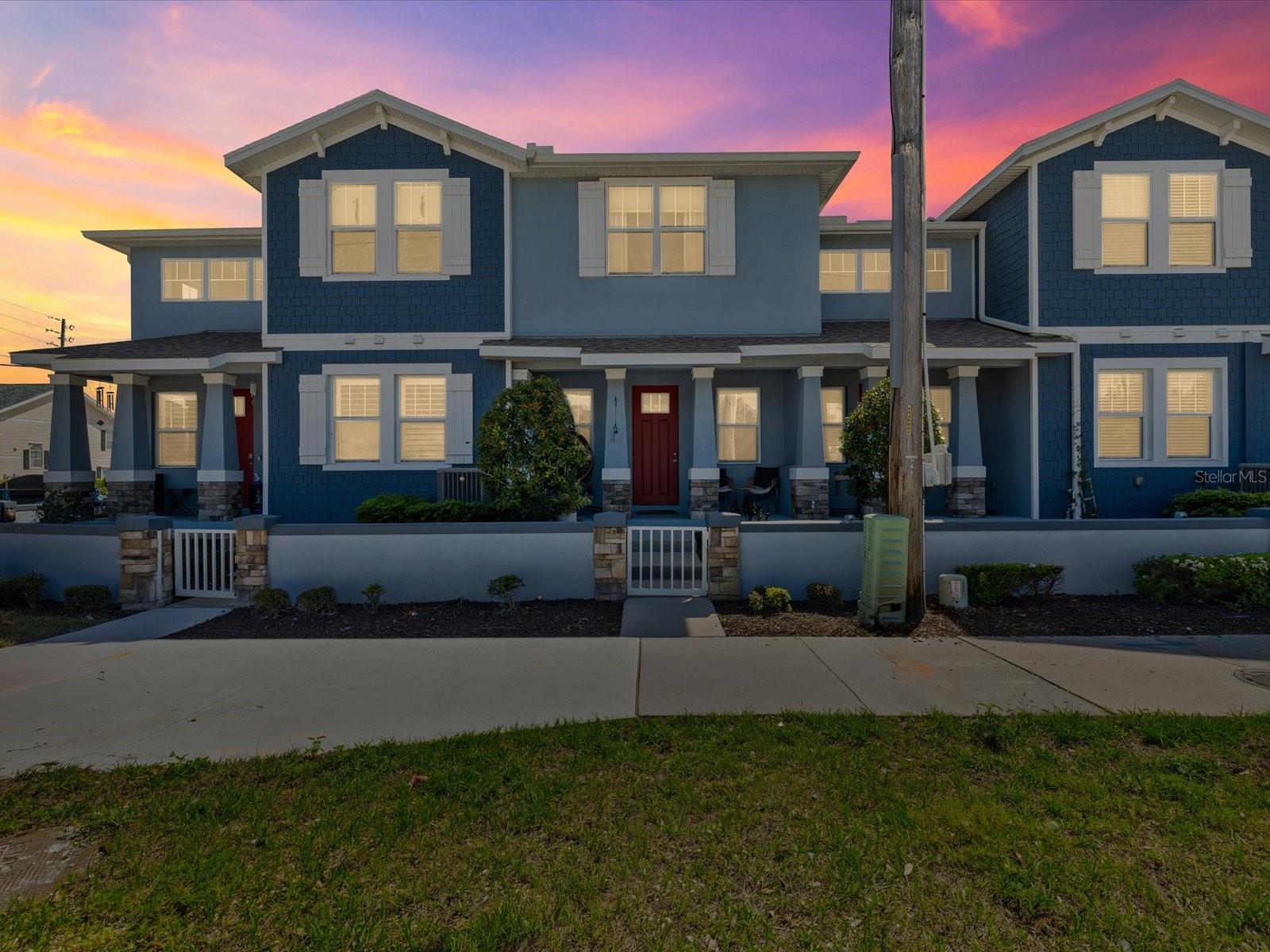 TOWNHOMES AT HIGHLAND CROSSING - Residential