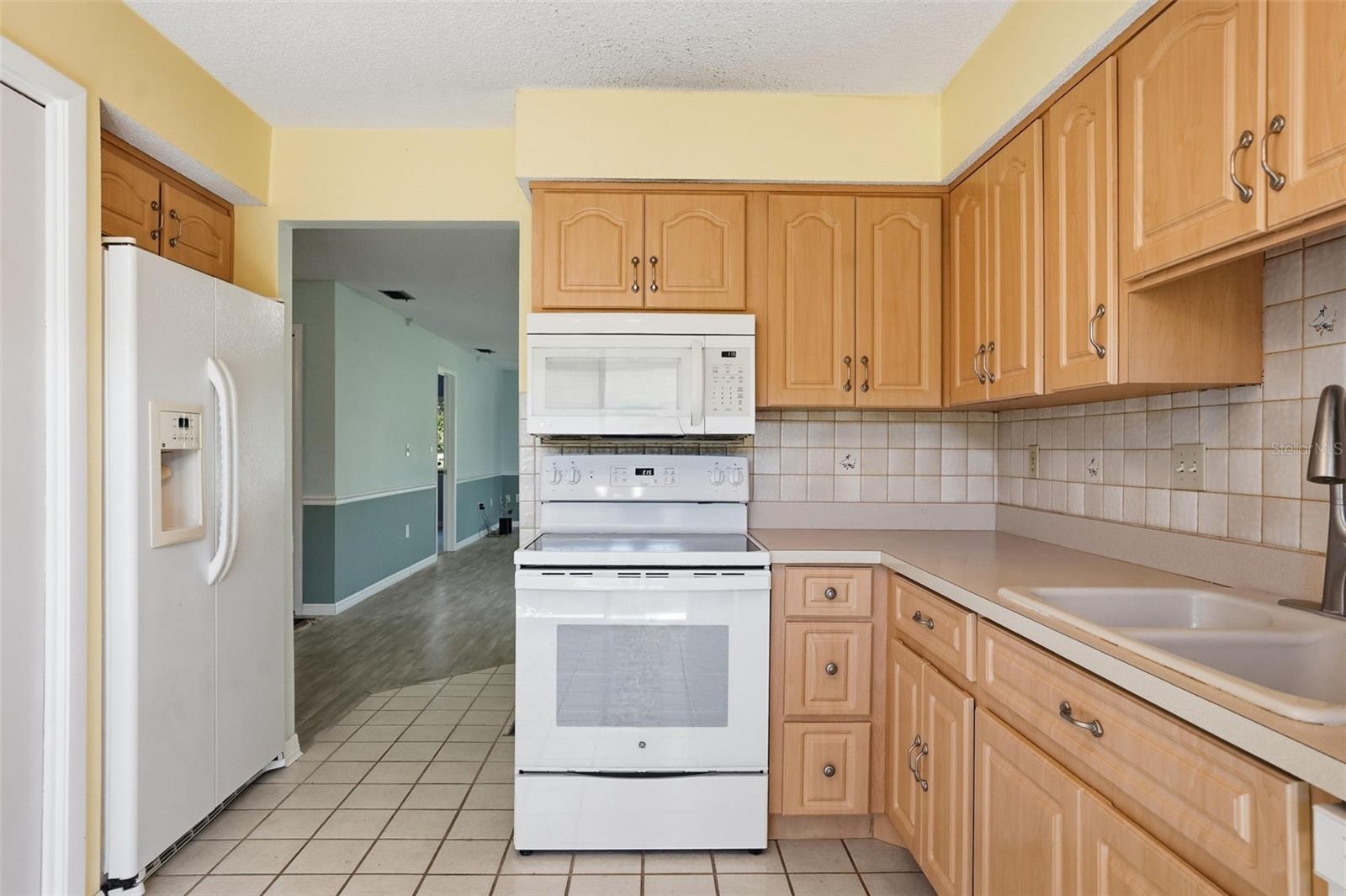 BEACON WOODS VILLAGE - Residential