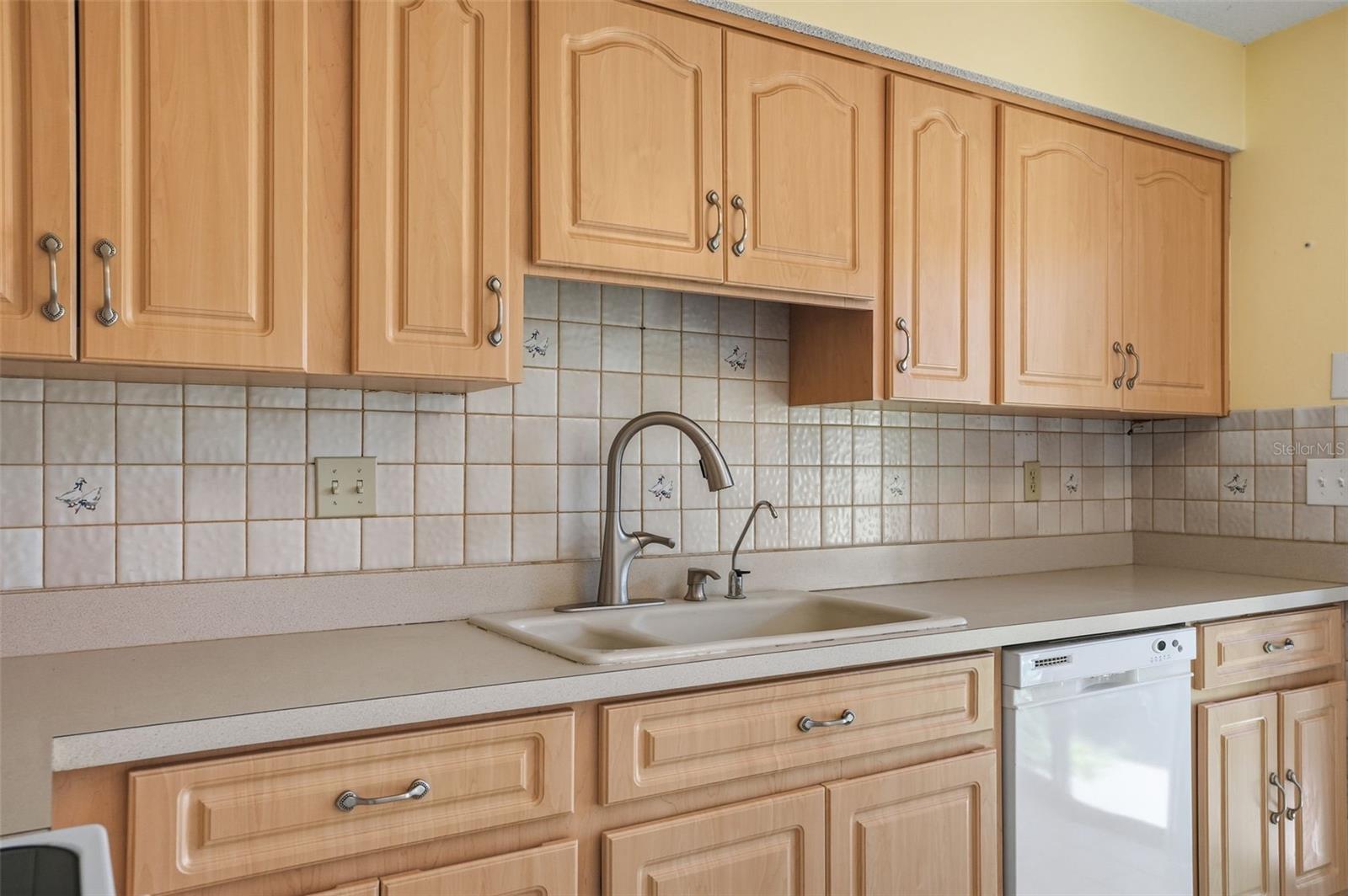 BEACON WOODS VILLAGE - Residential