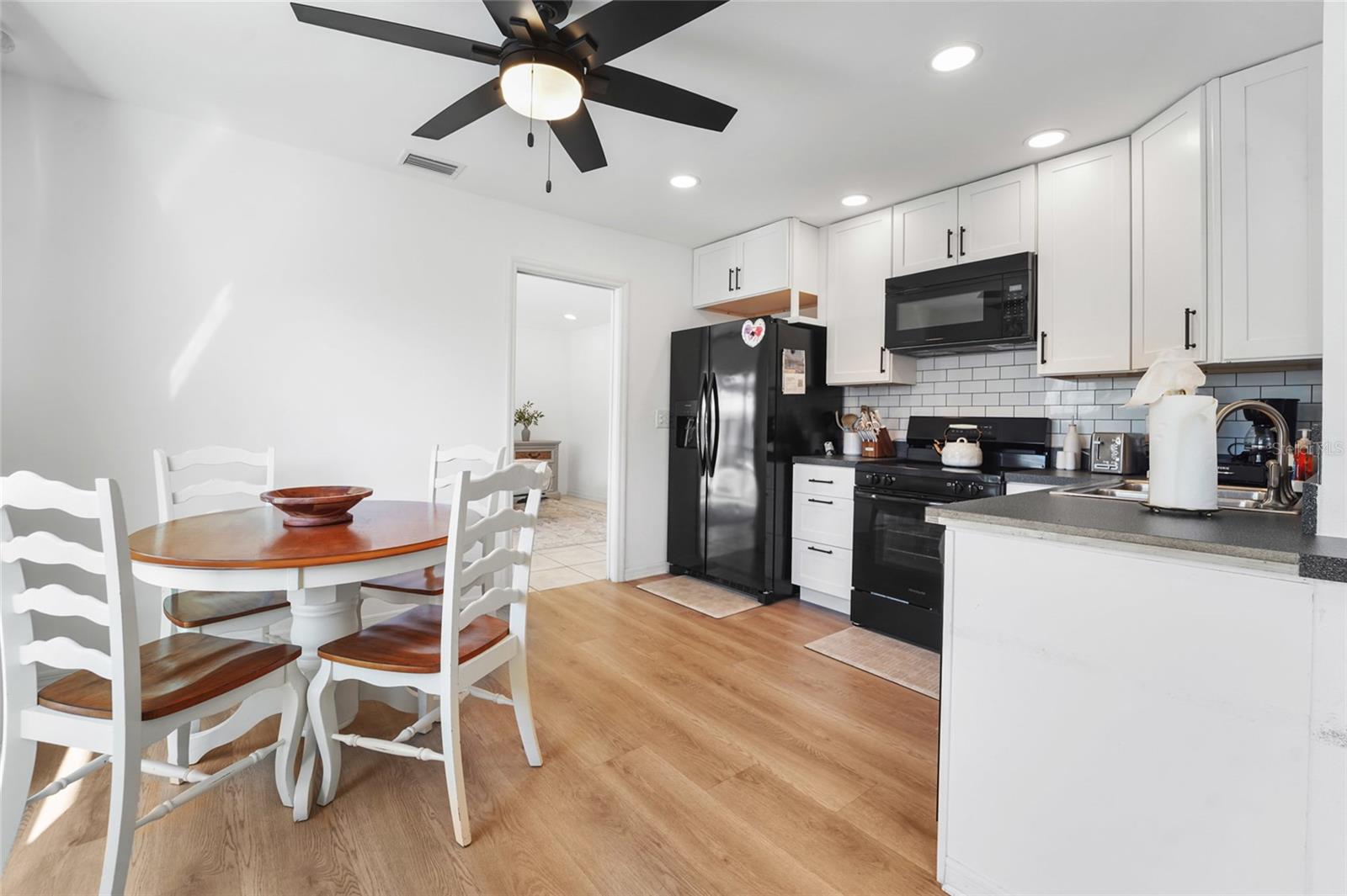 SUNSET CAMP - Residential