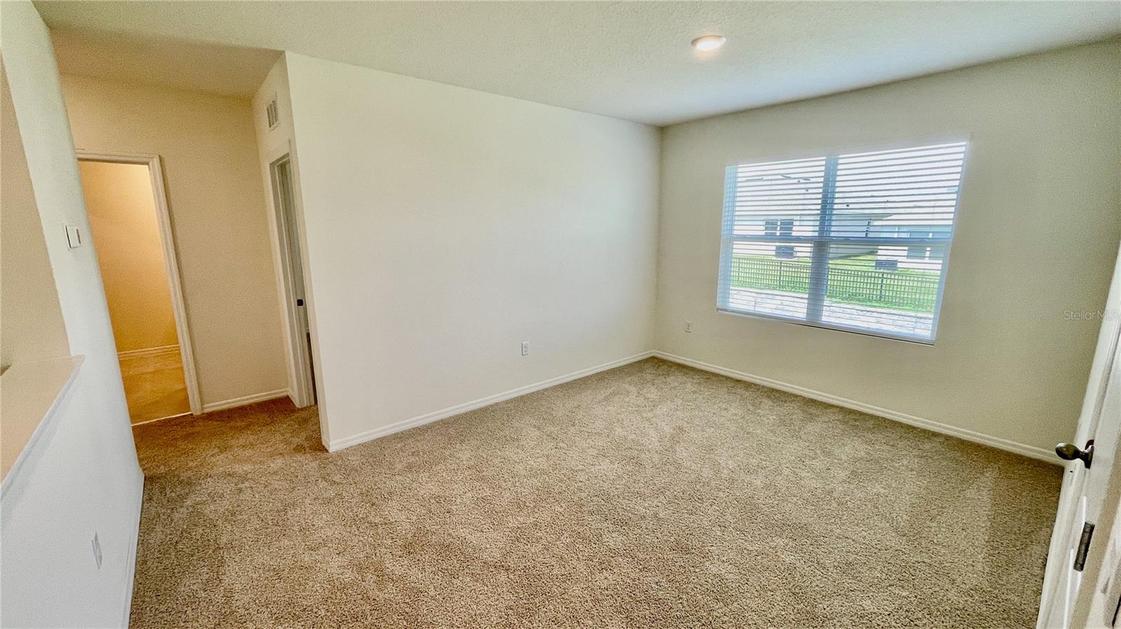 FOREST LAKE PH 1 - Residential Lease