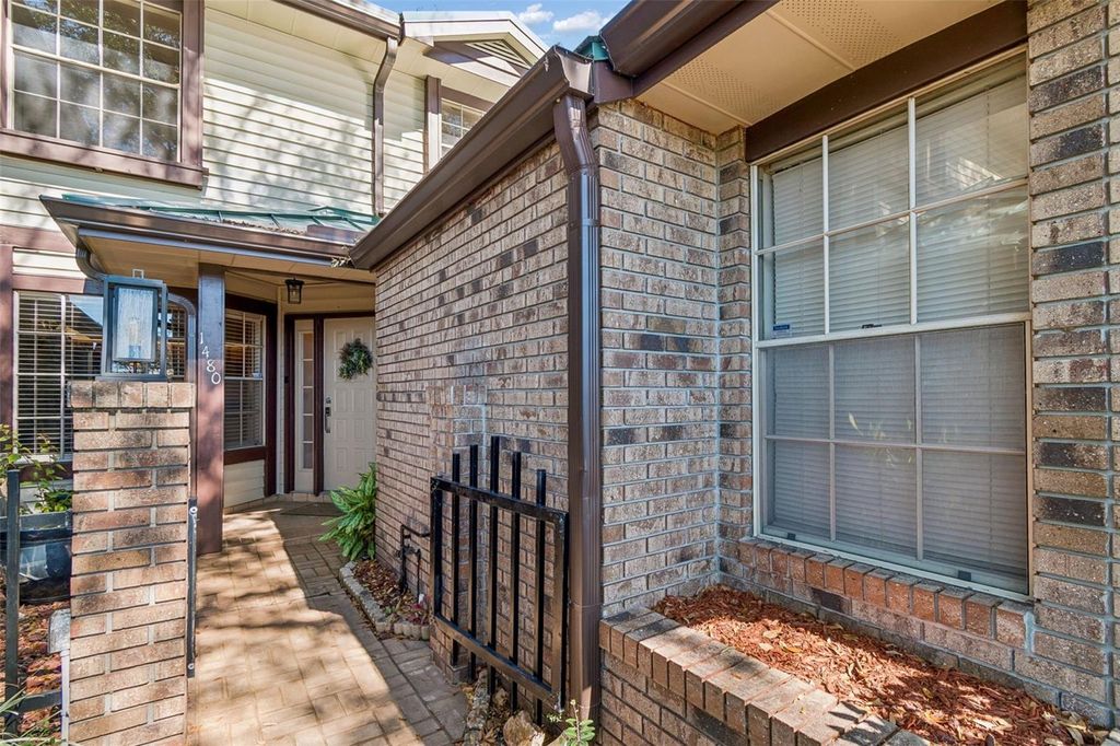 Photo of 1480 Buckeye Lane, Palm Harbor, FL 34683 (MLS # TB8451900)