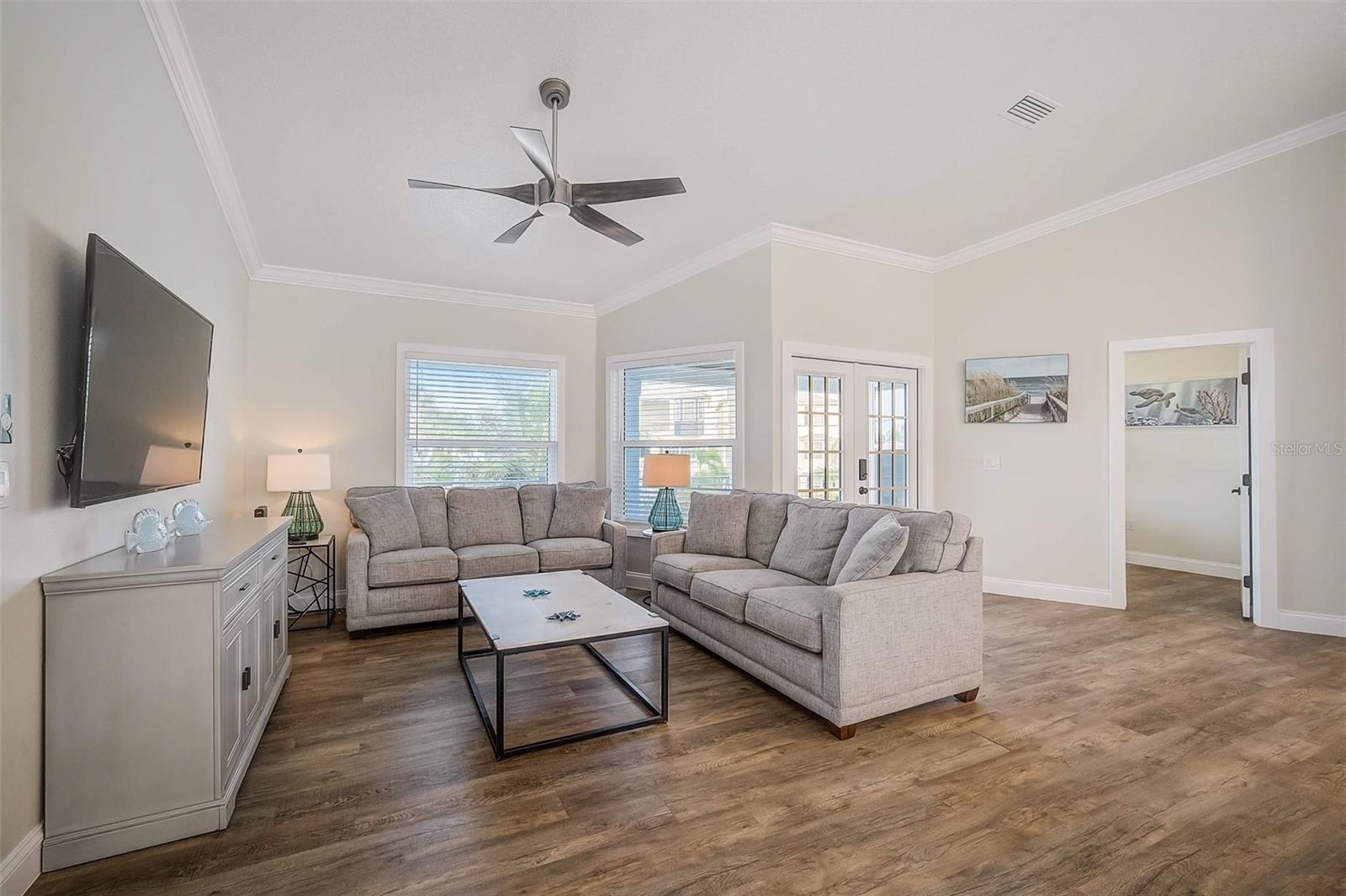 HOLMES GULF TO BAY DEV LTS 1&2 BLK D - Residential