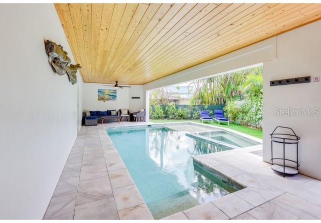 HOLMES GULF TO BAY DEV LTS 1&2 BLK D - Residential