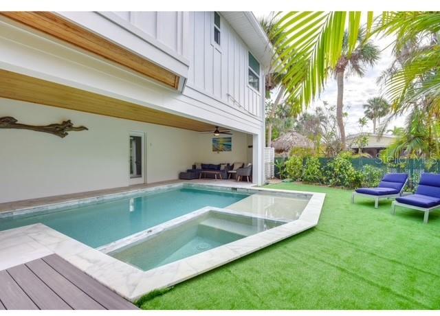 5708 HOLMES BOULEVARD