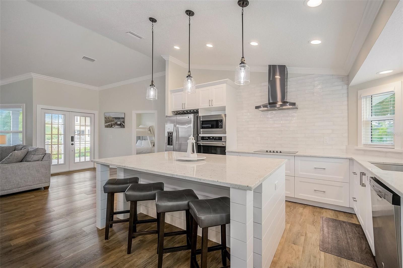 HOLMES GULF TO BAY DEV LTS 1&2 BLK D - Residential